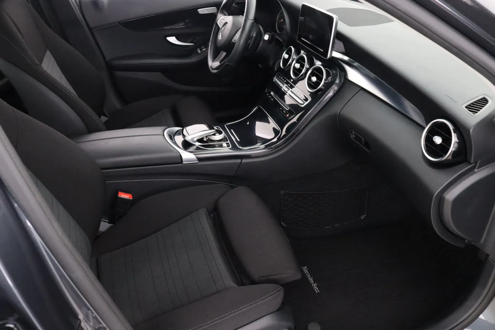 MERCEDES-BENZ C BTH-562 carousel image