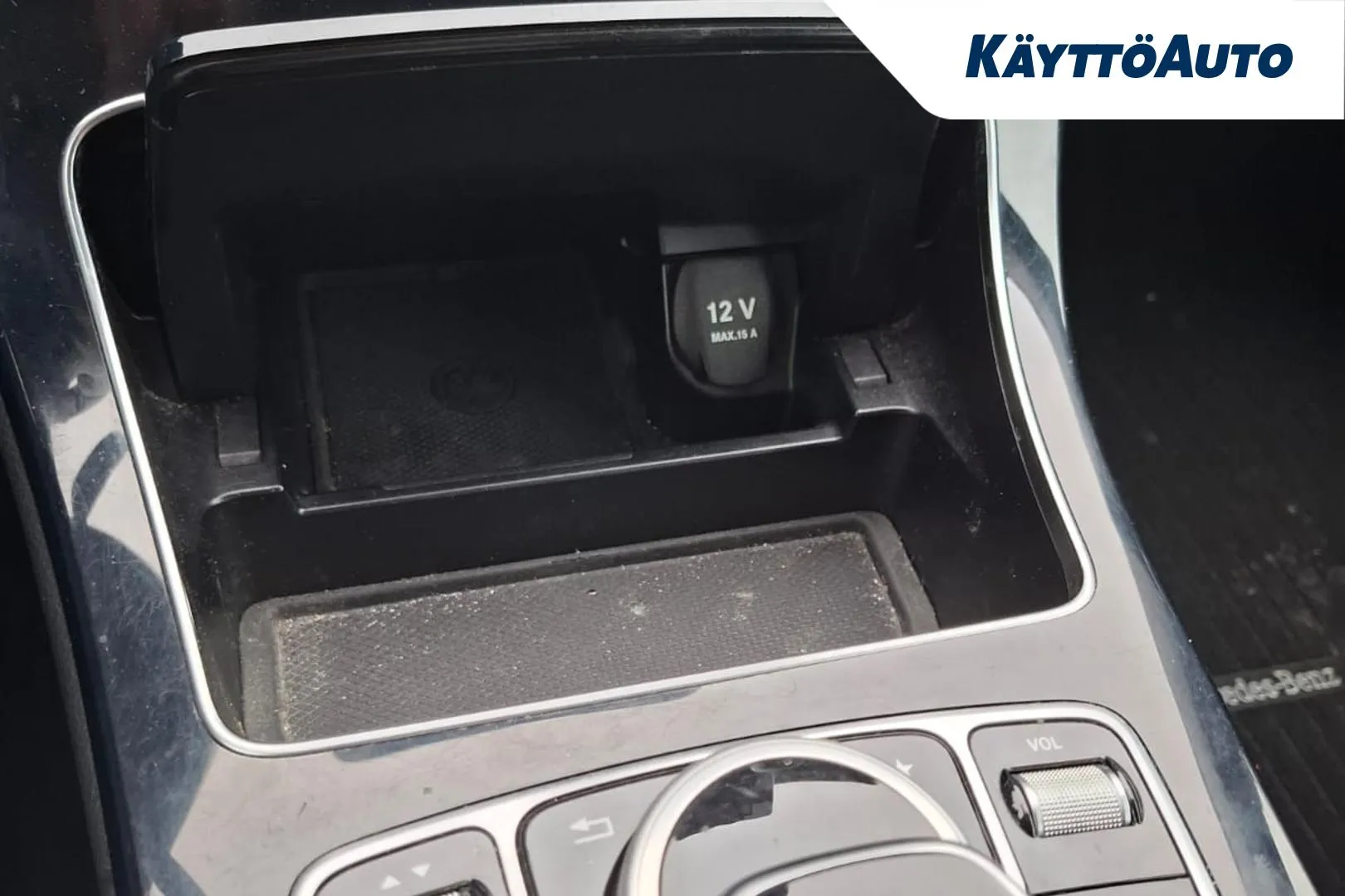 MERCEDES-BENZ C BTH-562 carousel image