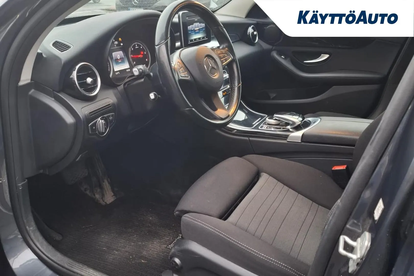 MERCEDES-BENZ C BTH-562 carousel image