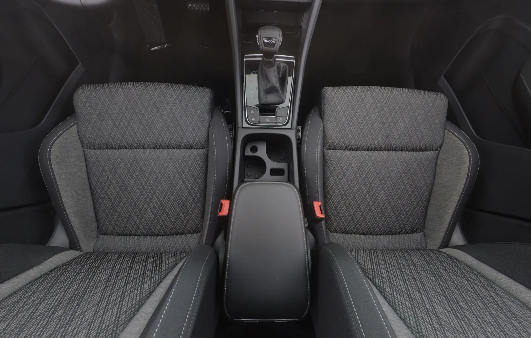 Skoda Karoq MRS-404 carousel image