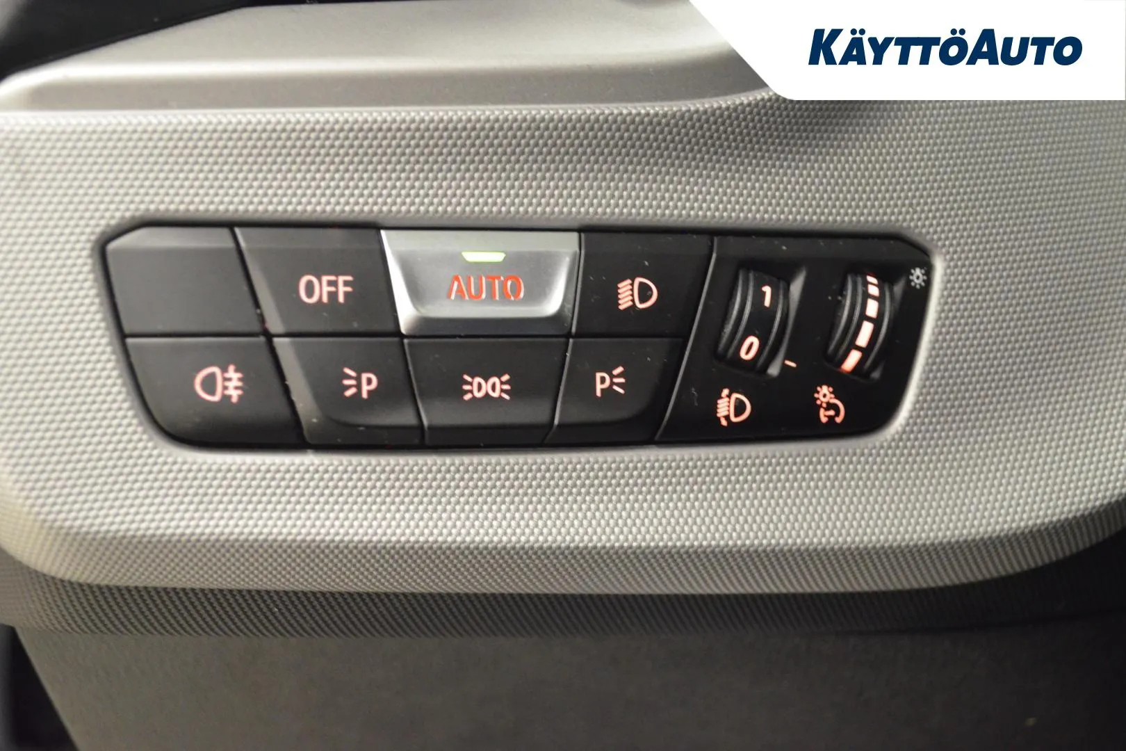 BMW 218 GTG-309 carousel image