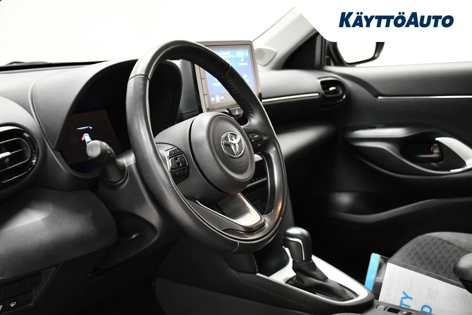 TOYOTA Yaris Cross RVS-572 carousel image