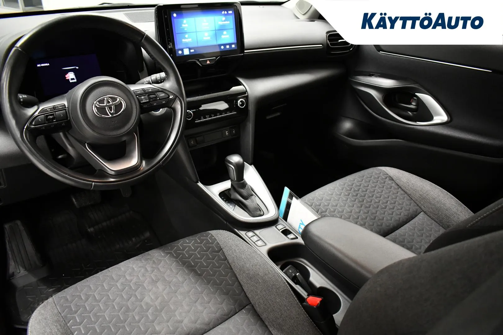 TOYOTA Yaris Cross RVS-572 carousel image