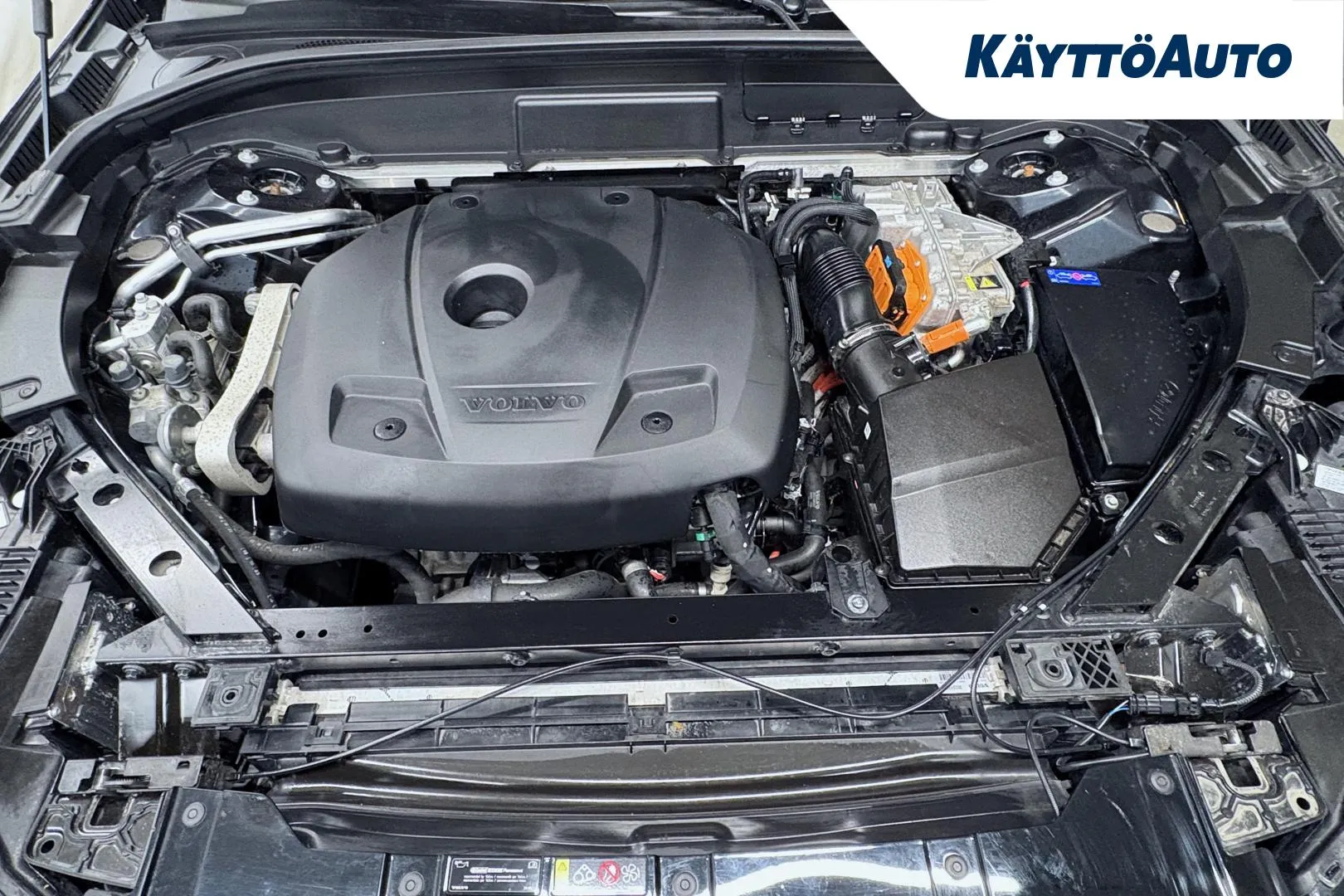 VOLVO XC60 RVM-977 carousel image