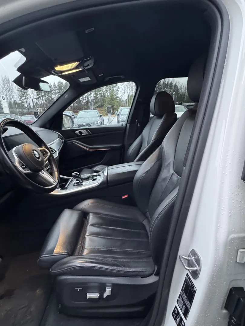 BMW X5 NMX-313 carousel image