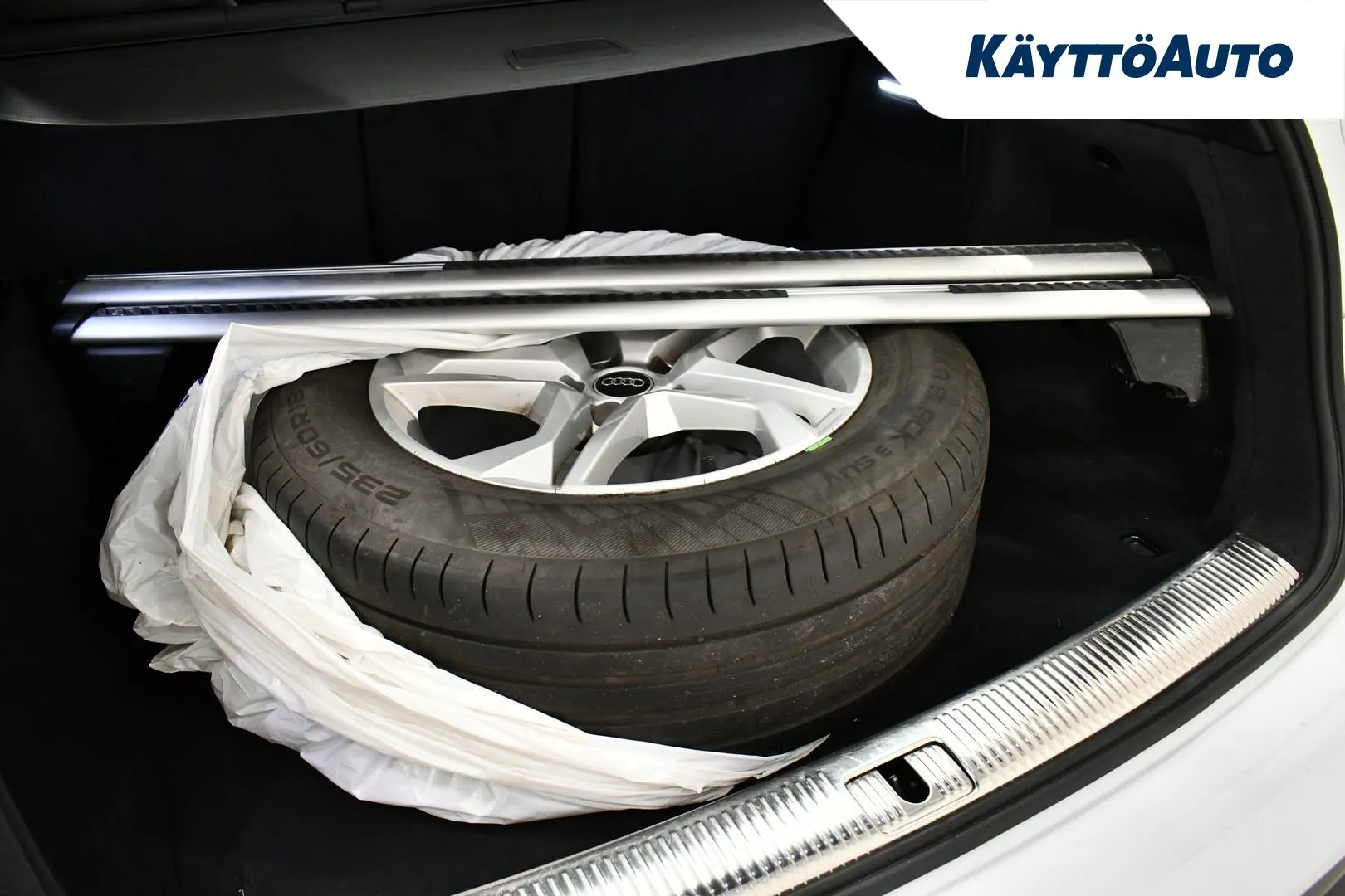 AUDI Q5 ZOH-830 carousel image