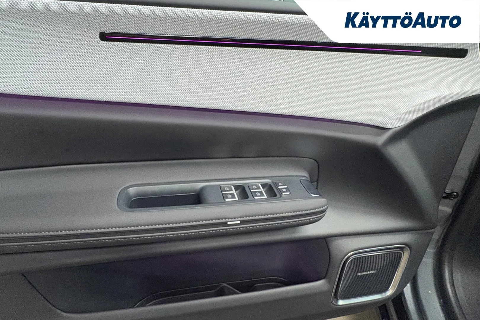 Polestar 4 CSP-919 carousel image