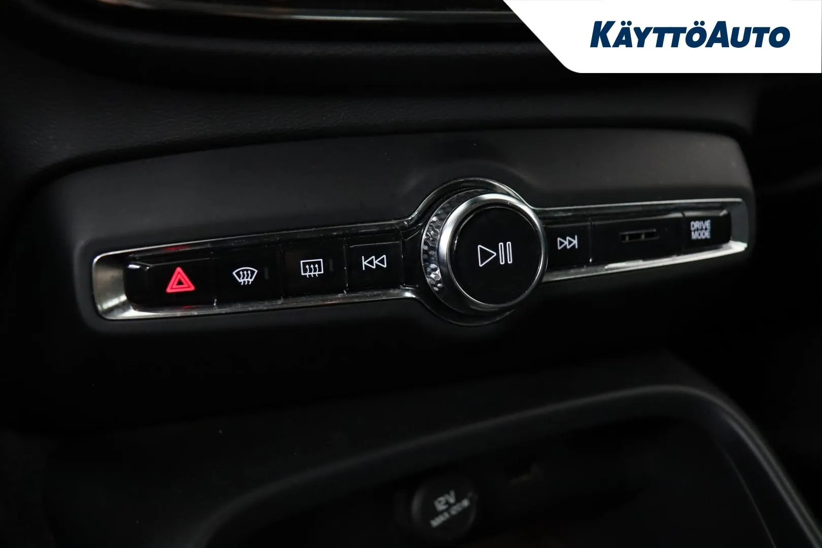 Volvo XC40 RUA-552 carousel image