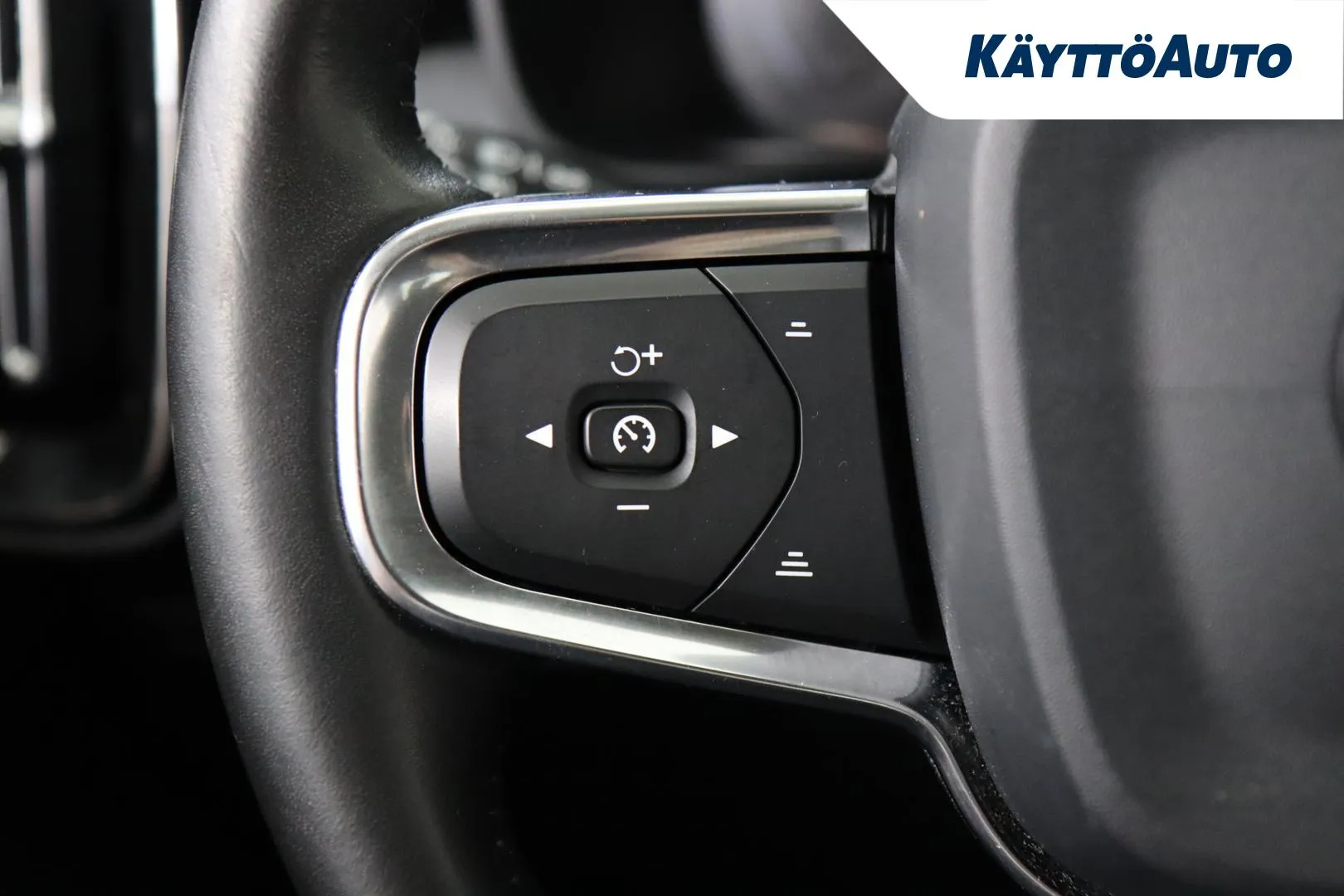 Volvo XC40 RUA-552 carousel image