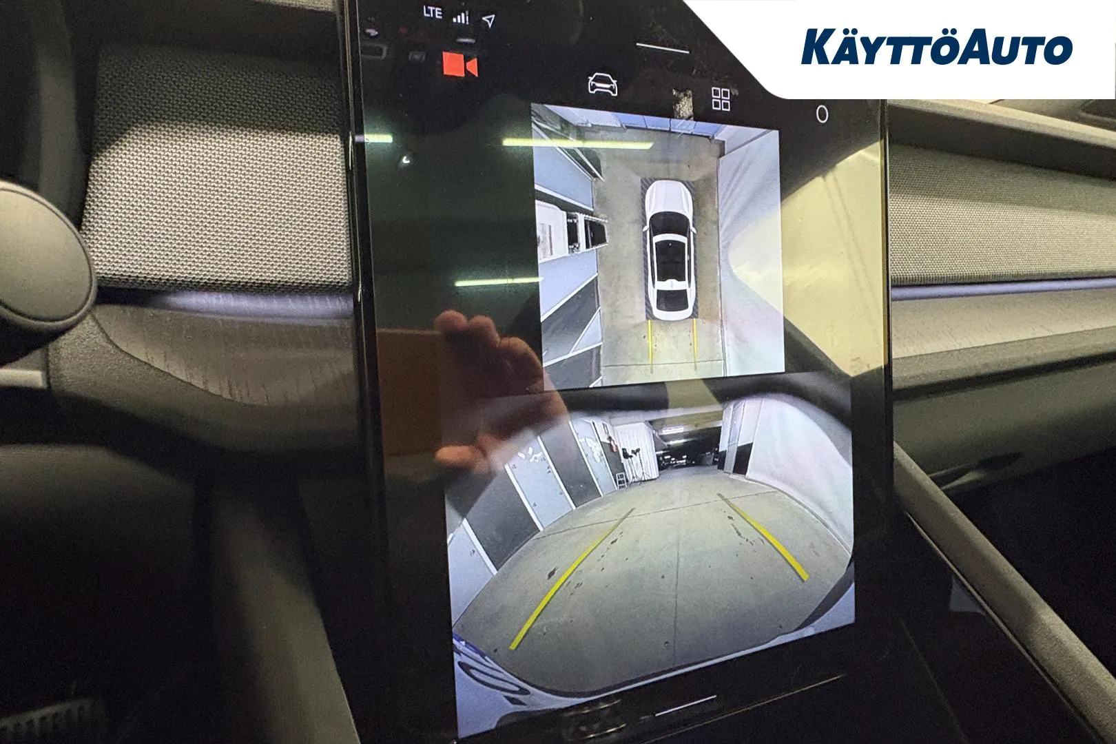 Polestar 2 LTO-636 carousel image