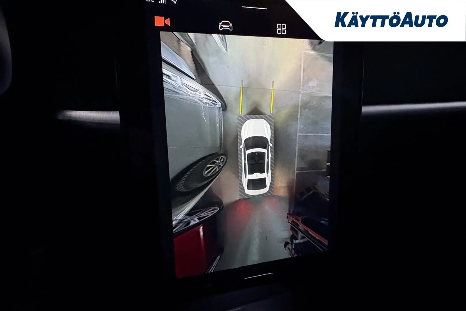 Polestar 2 LTO-636 carousel image