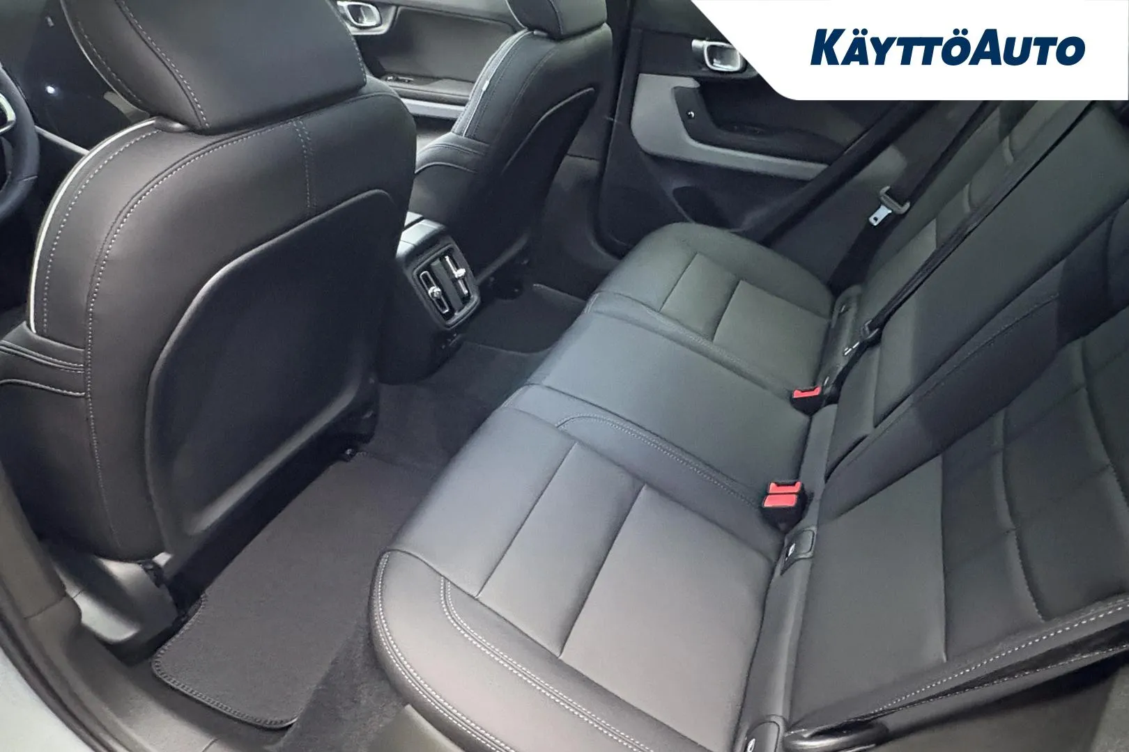 Polestar 2 LTO-636 carousel image