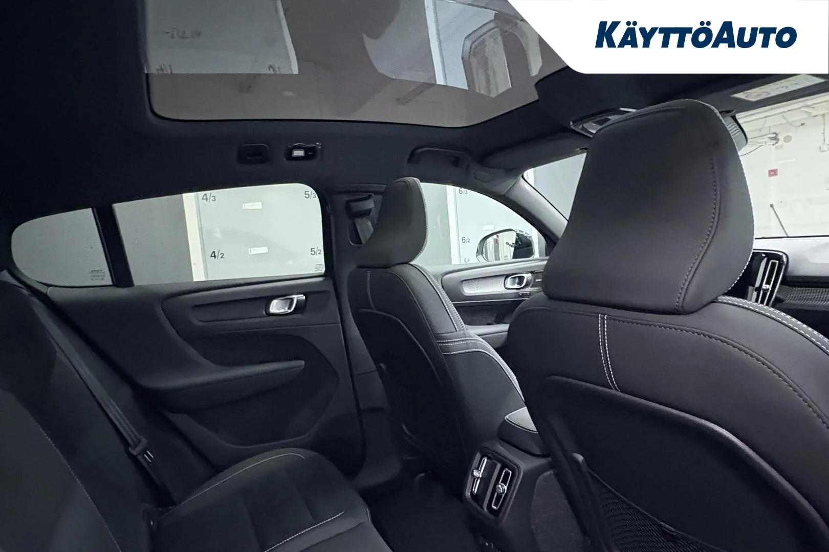 Volvo EC40 MRT-724 carousel image