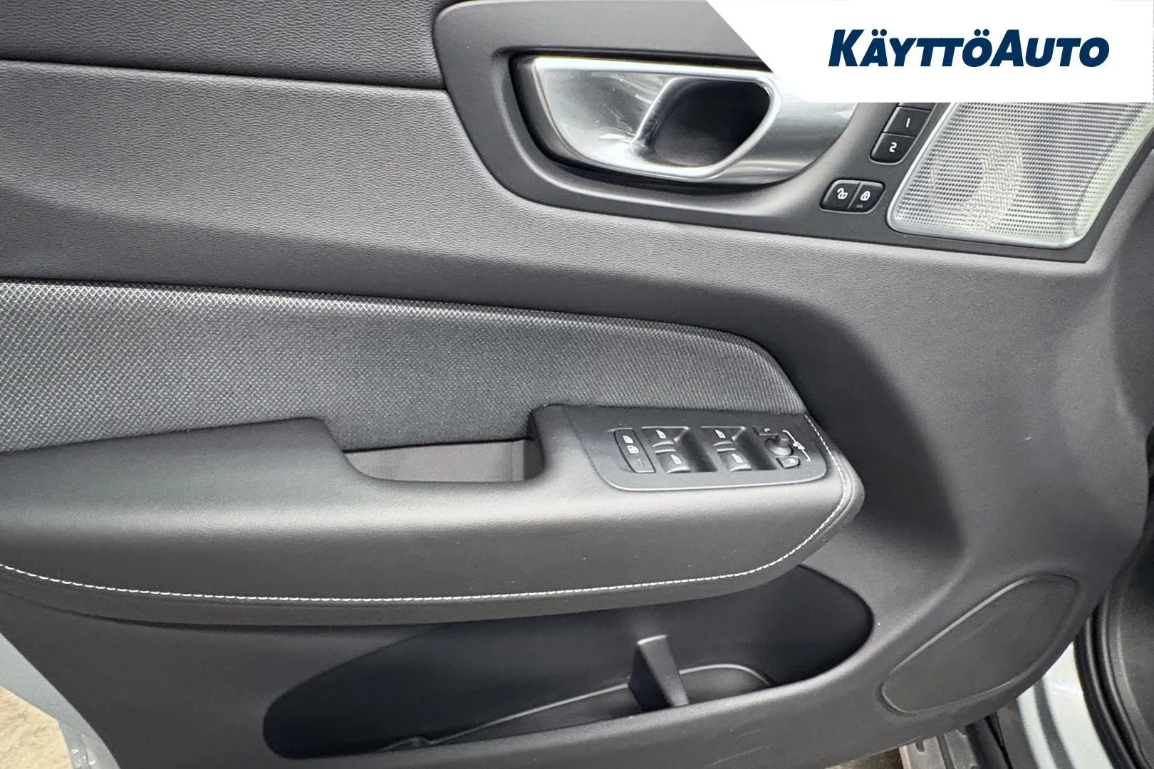 VOLVO XC60 MPM-599 carousel image