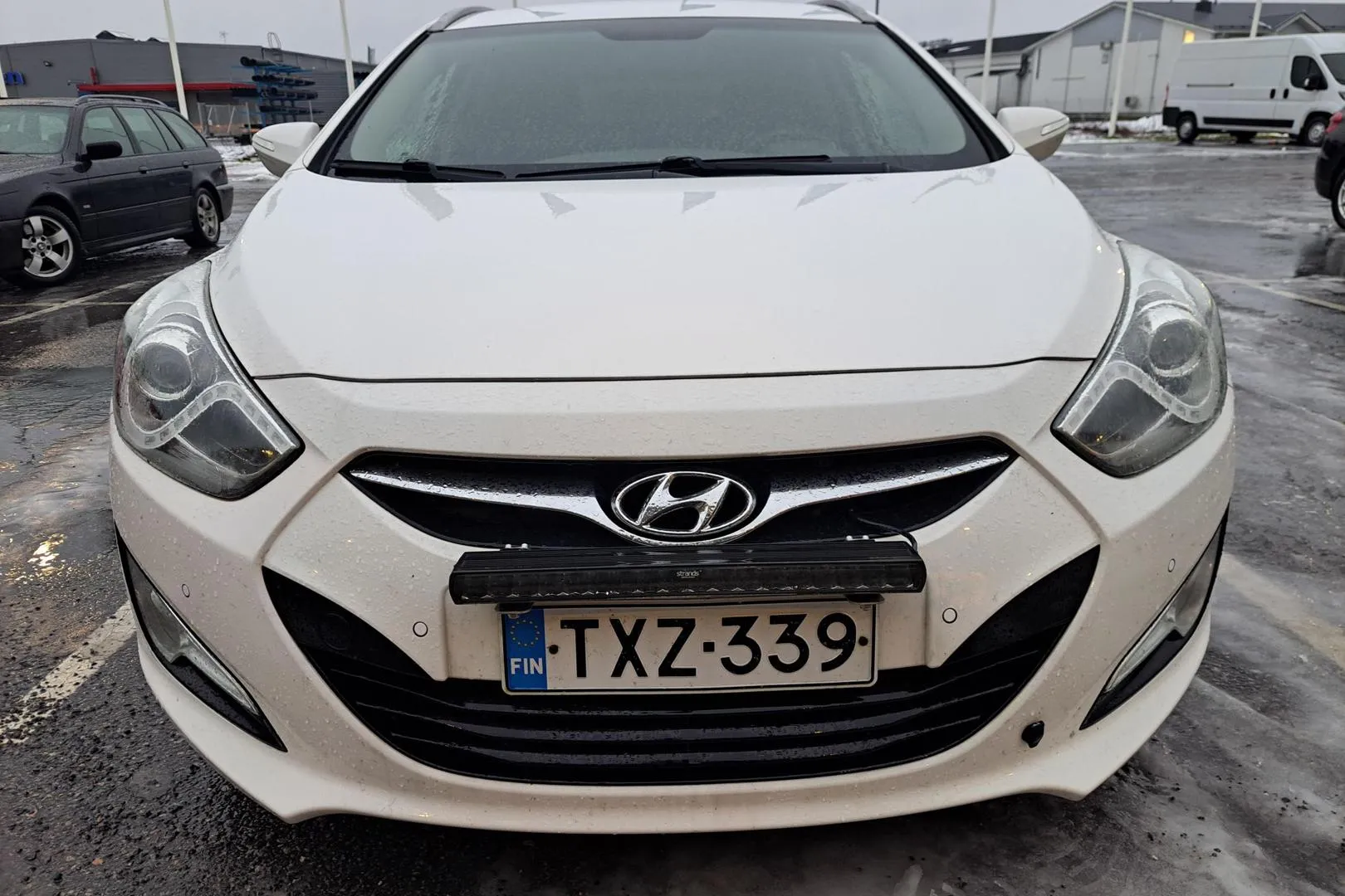 HYUNDAI i40 TXZ-339 carousel image