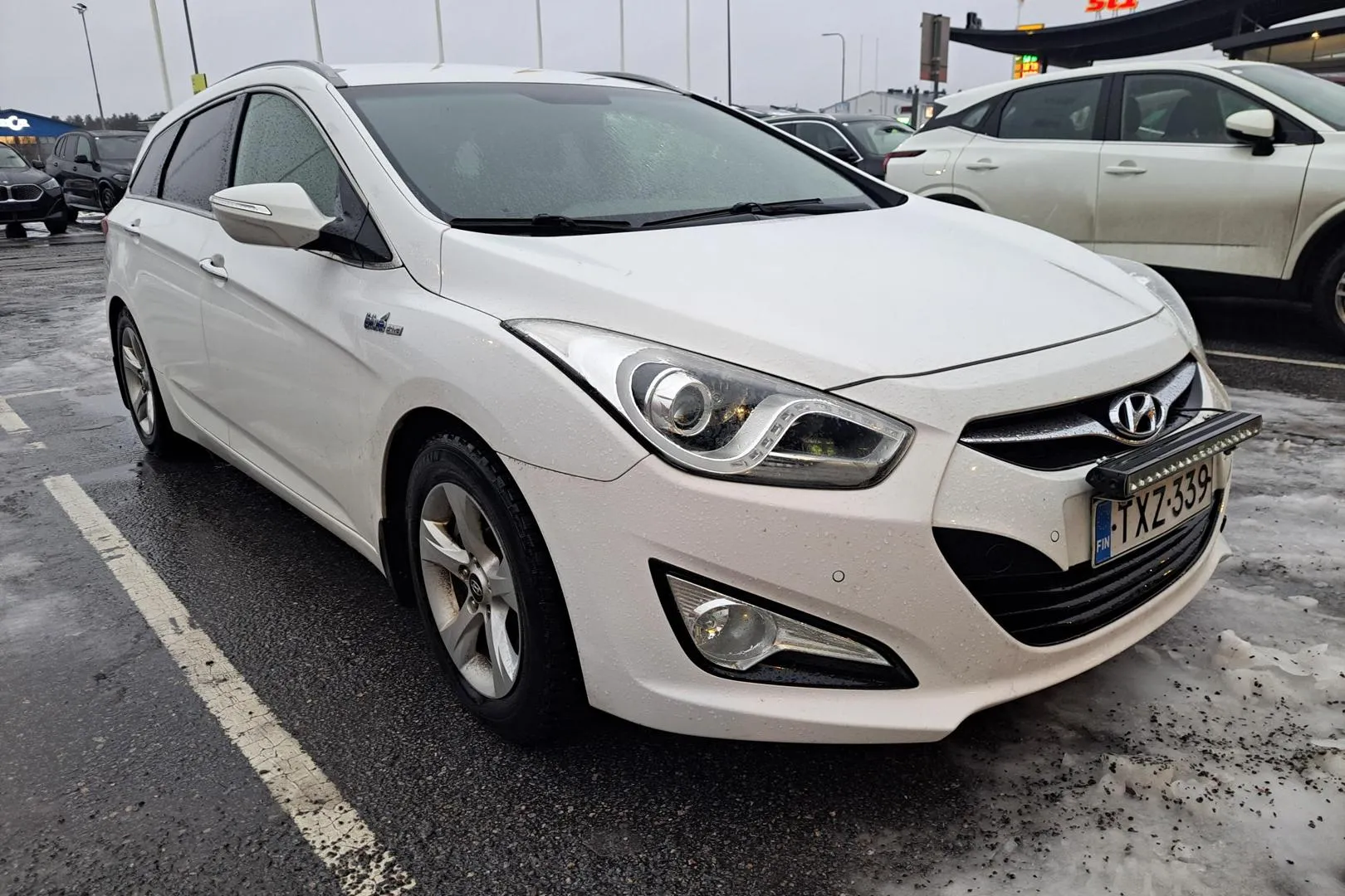 HYUNDAI i40 TXZ-339 carousel image