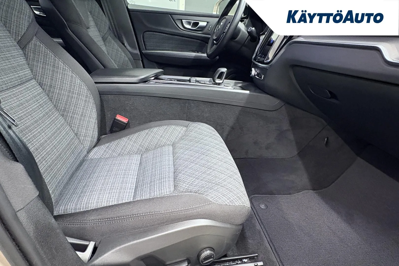 VOLVO V60 FRF-964 carousel image