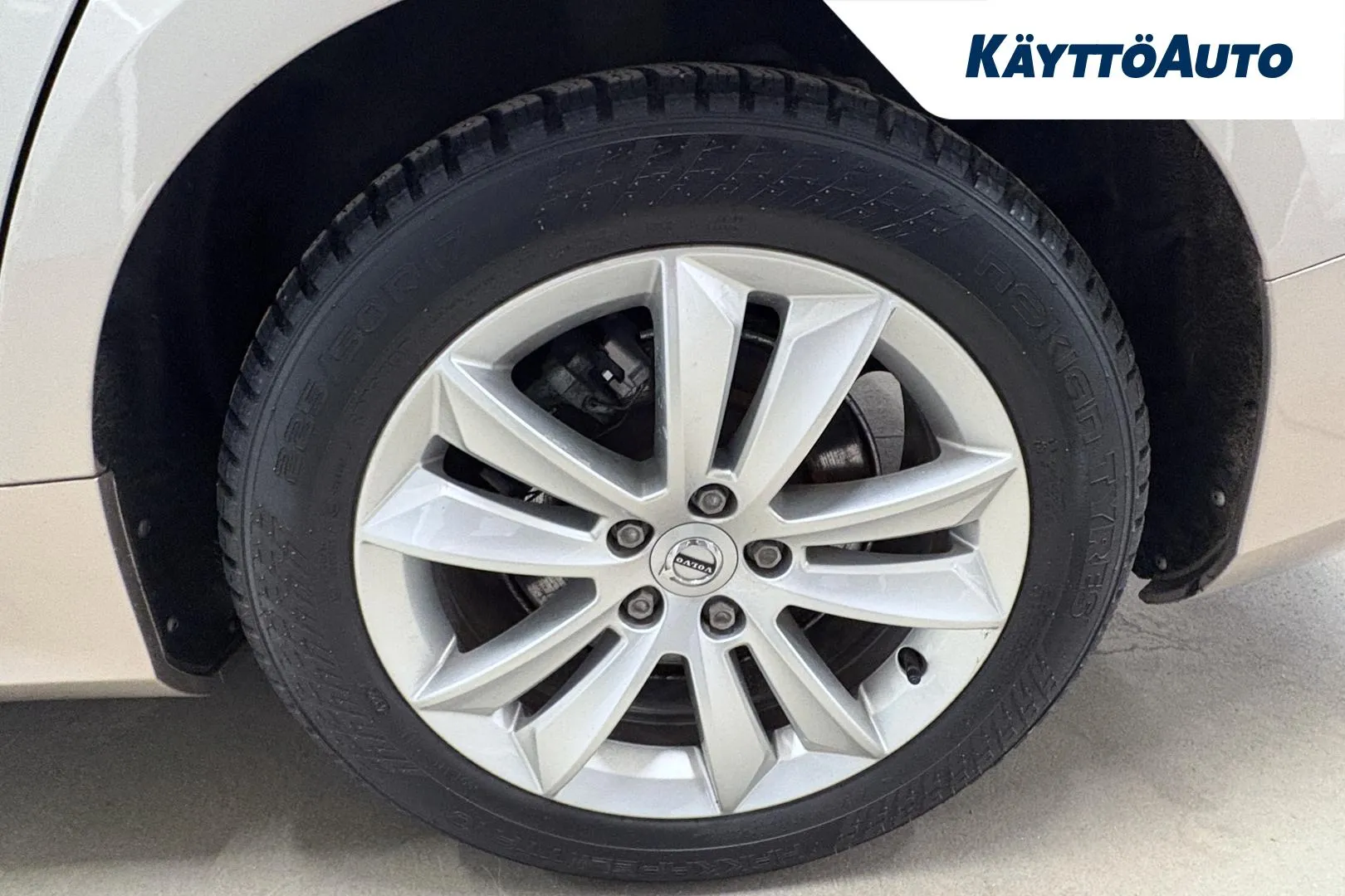 VOLVO V60 EUR-686 carousel image