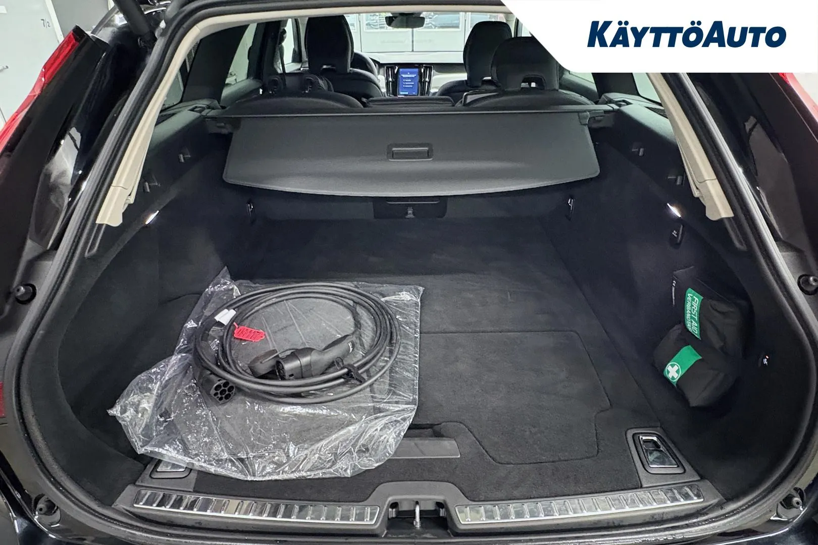 VOLVO V90 ISV-871 carousel image