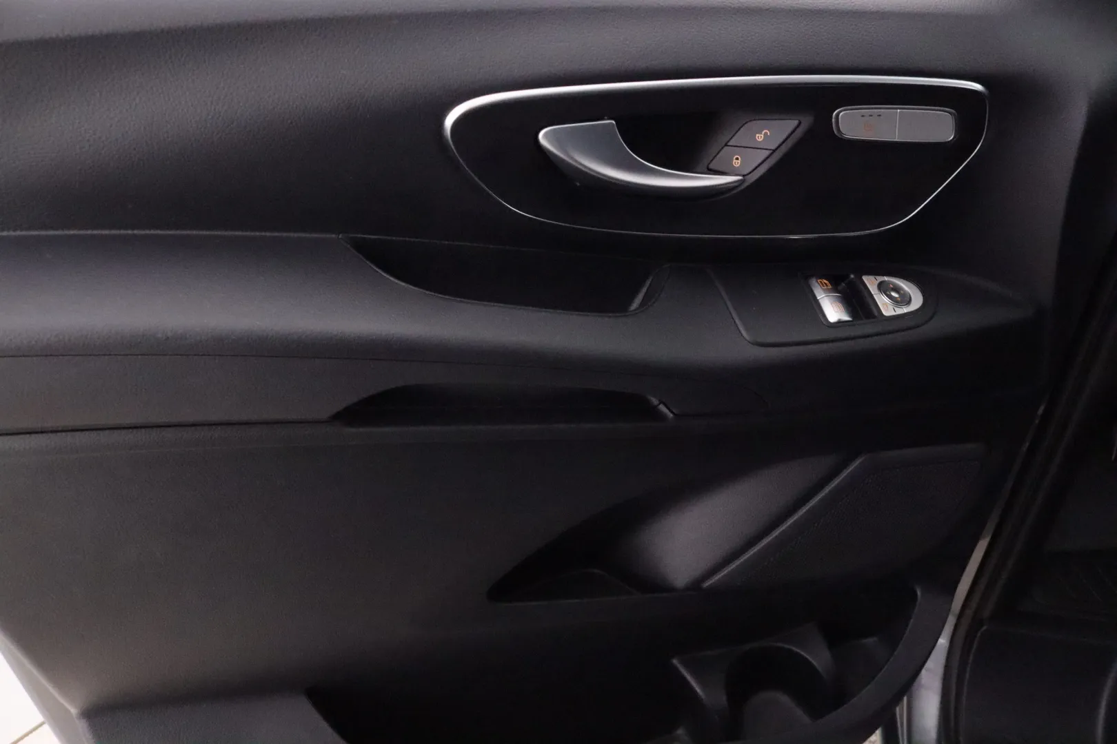 MERCEDES-BENZ Vito ZNJ-182 carousel image