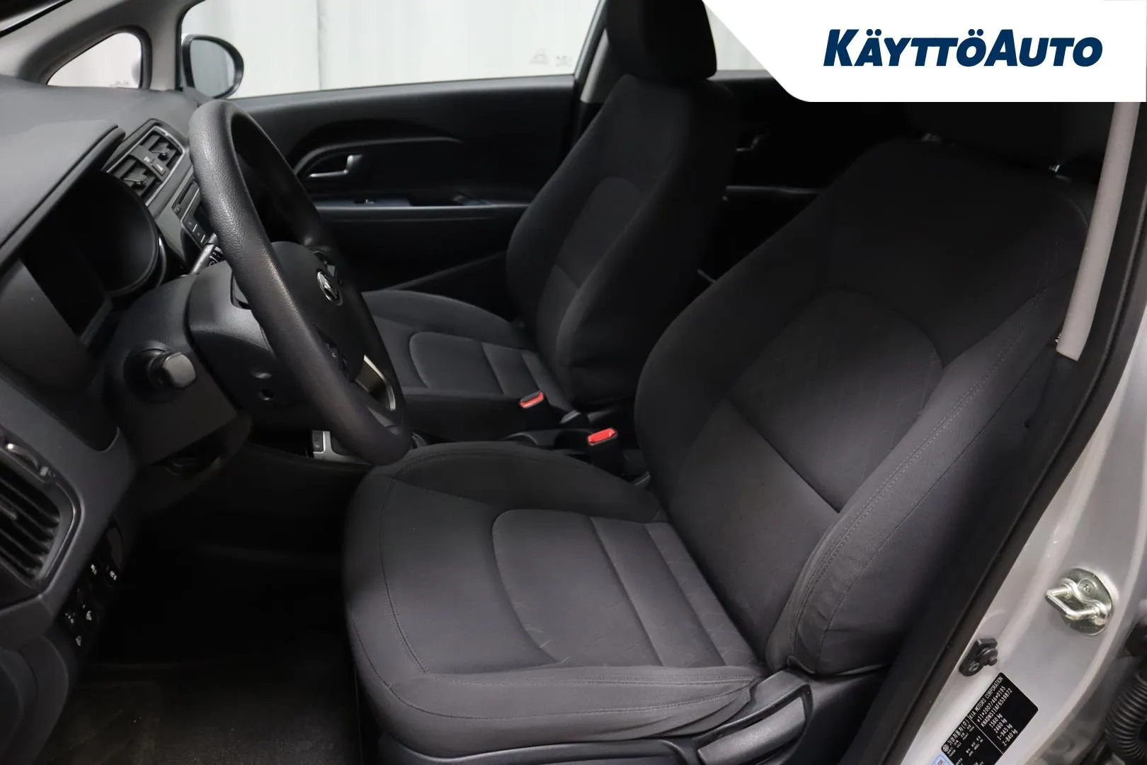 KIA Rio FLU-876 carousel image