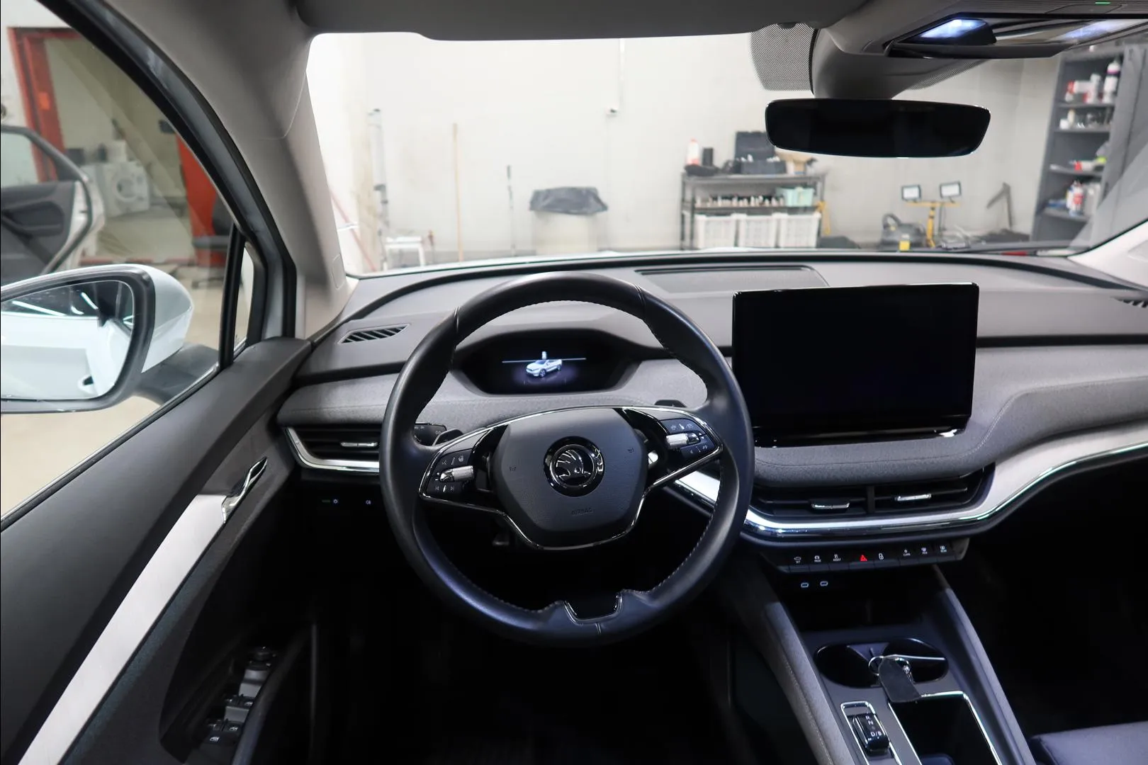 Skoda Enyaq ZOR-126 carousel image