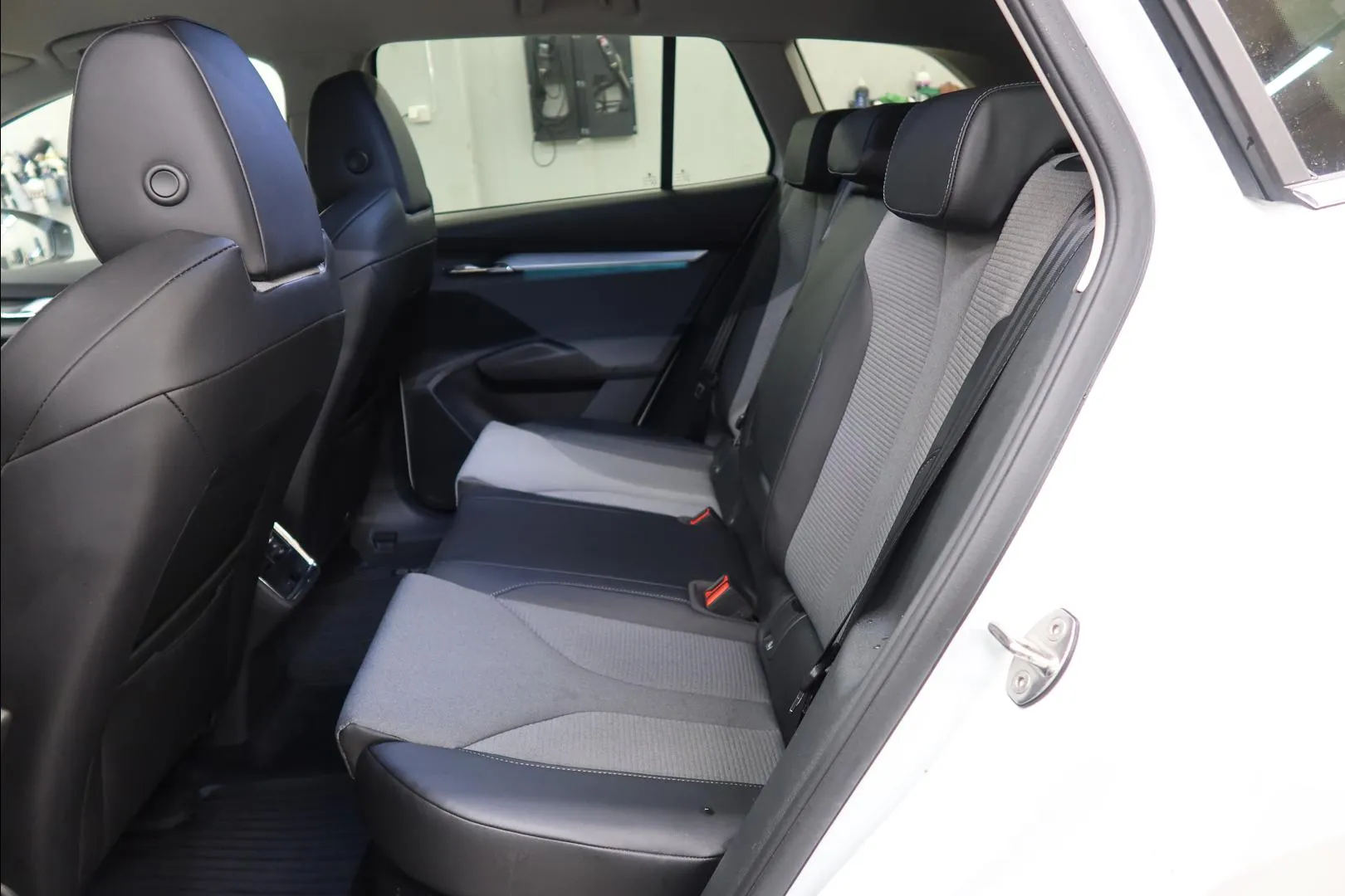 Skoda Enyaq ZOR-126 carousel image