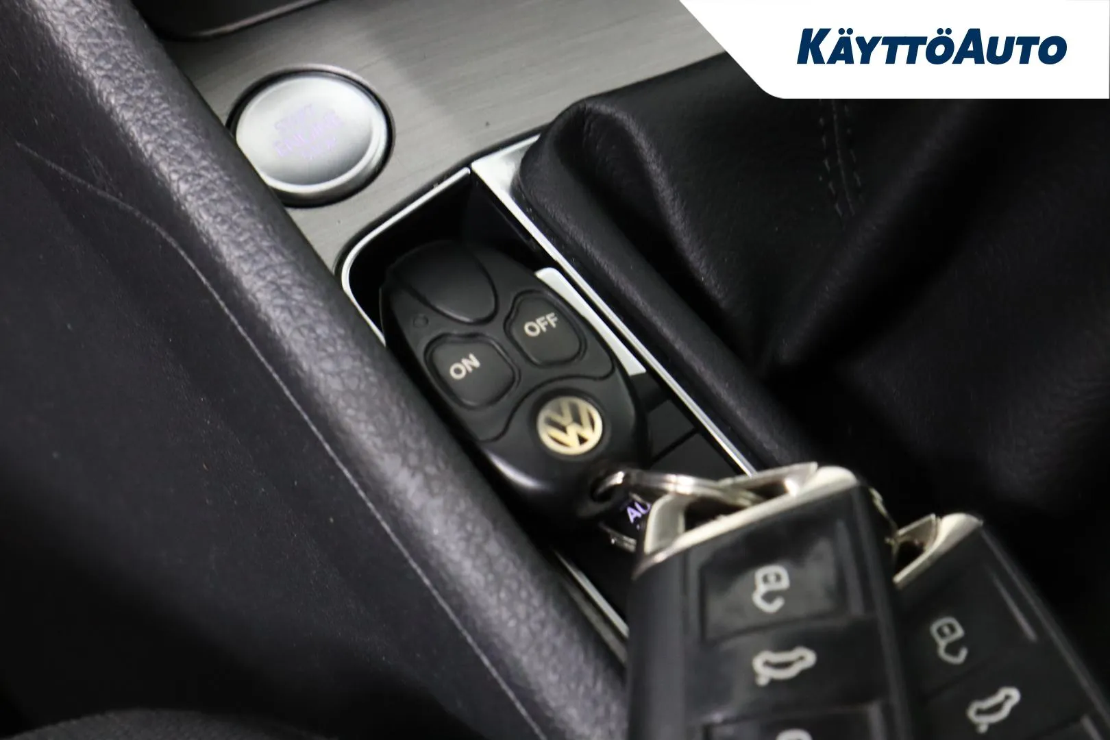 Volkswagen Golf Sportsvan NJP-703 carousel image