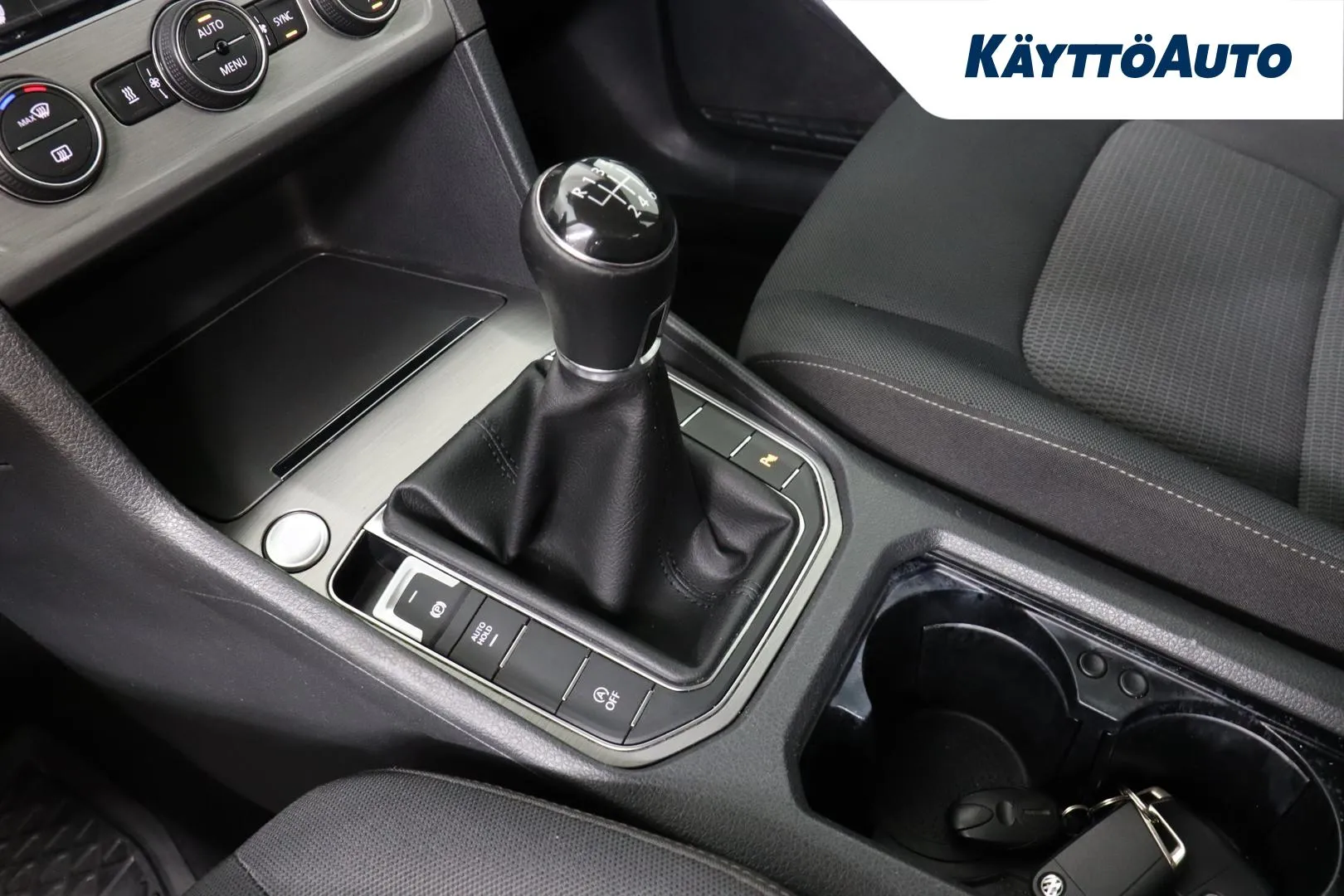 Volkswagen Golf Sportsvan NJP-703 carousel image