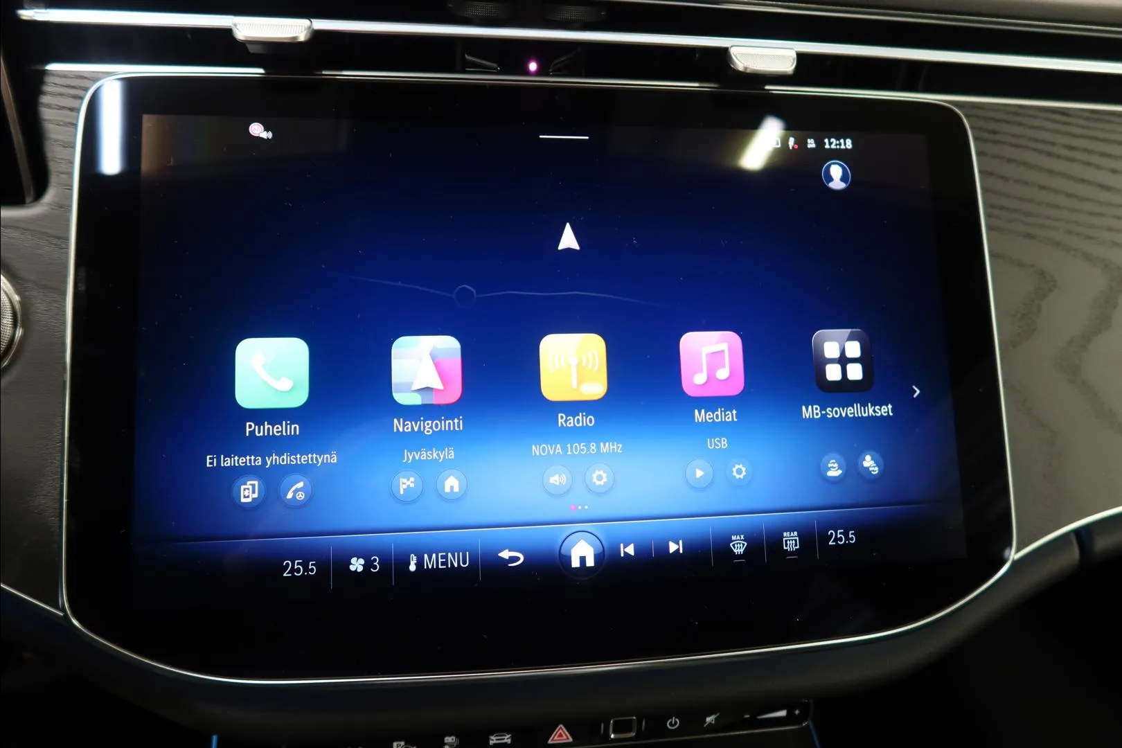 Mercedes-Benz E MRP-244 carousel image