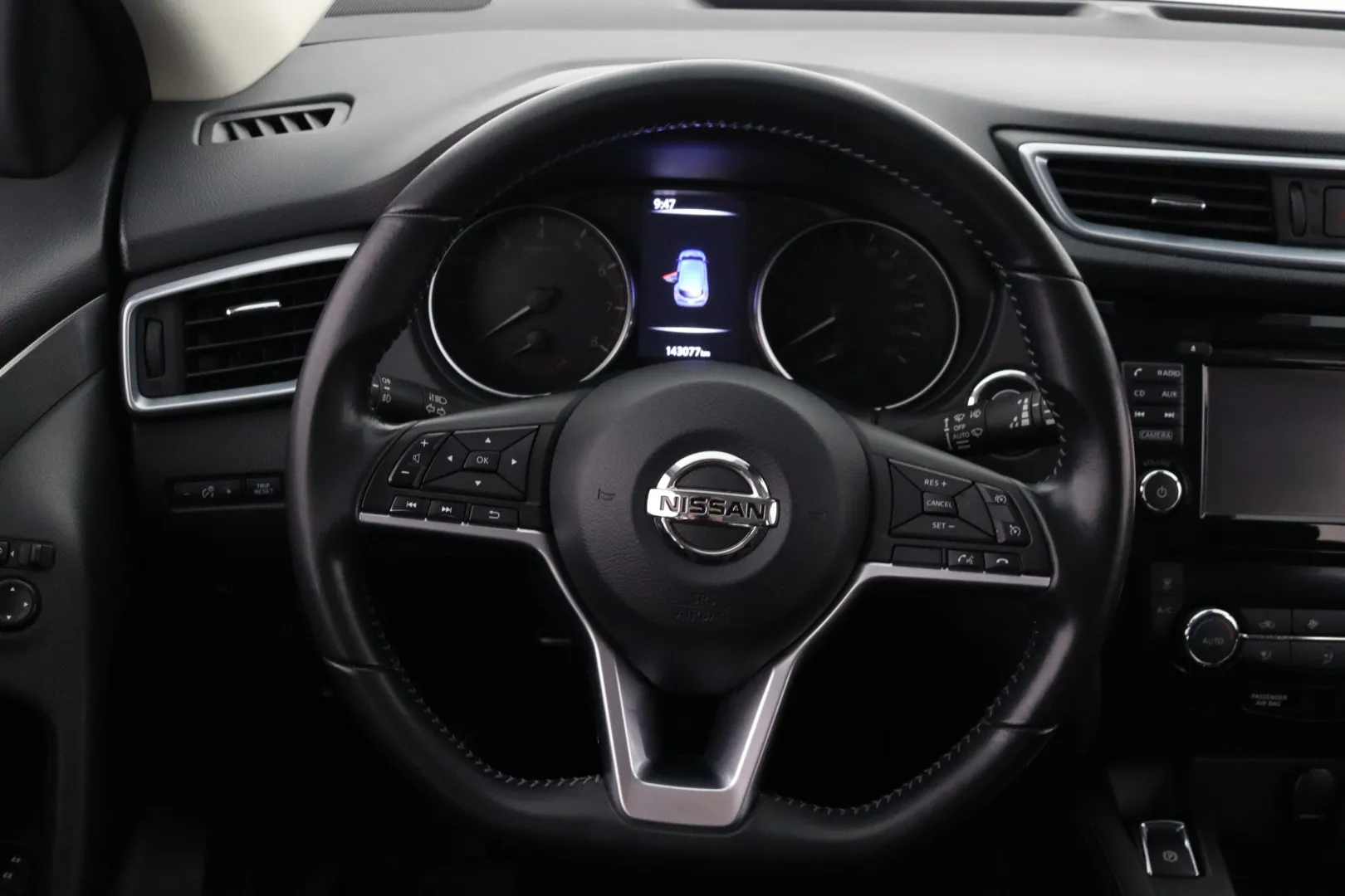 NISSAN Qashqai BVK-988 carousel image