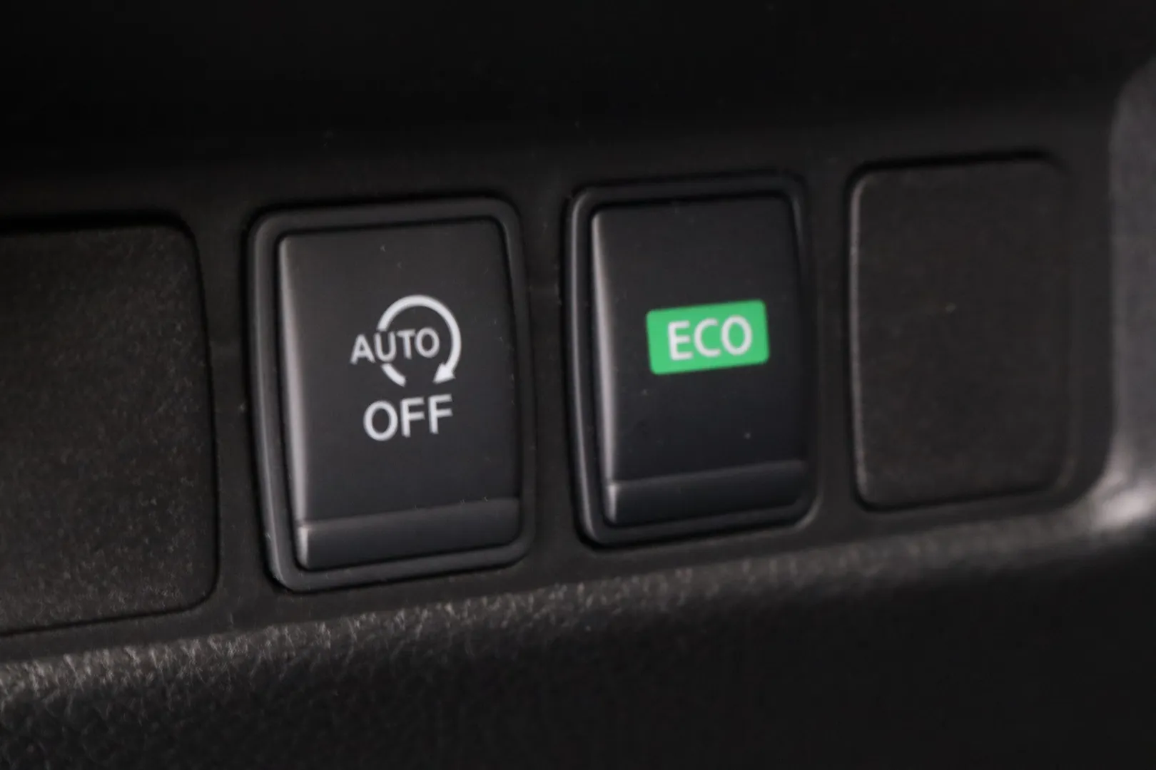 NISSAN Qashqai BVK-988 carousel image