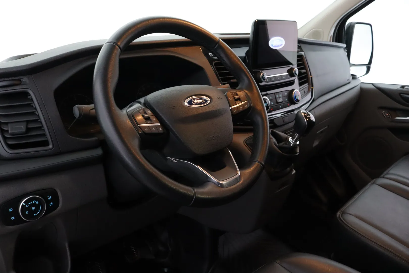 FORD Transit Custom GOH-823 carousel image