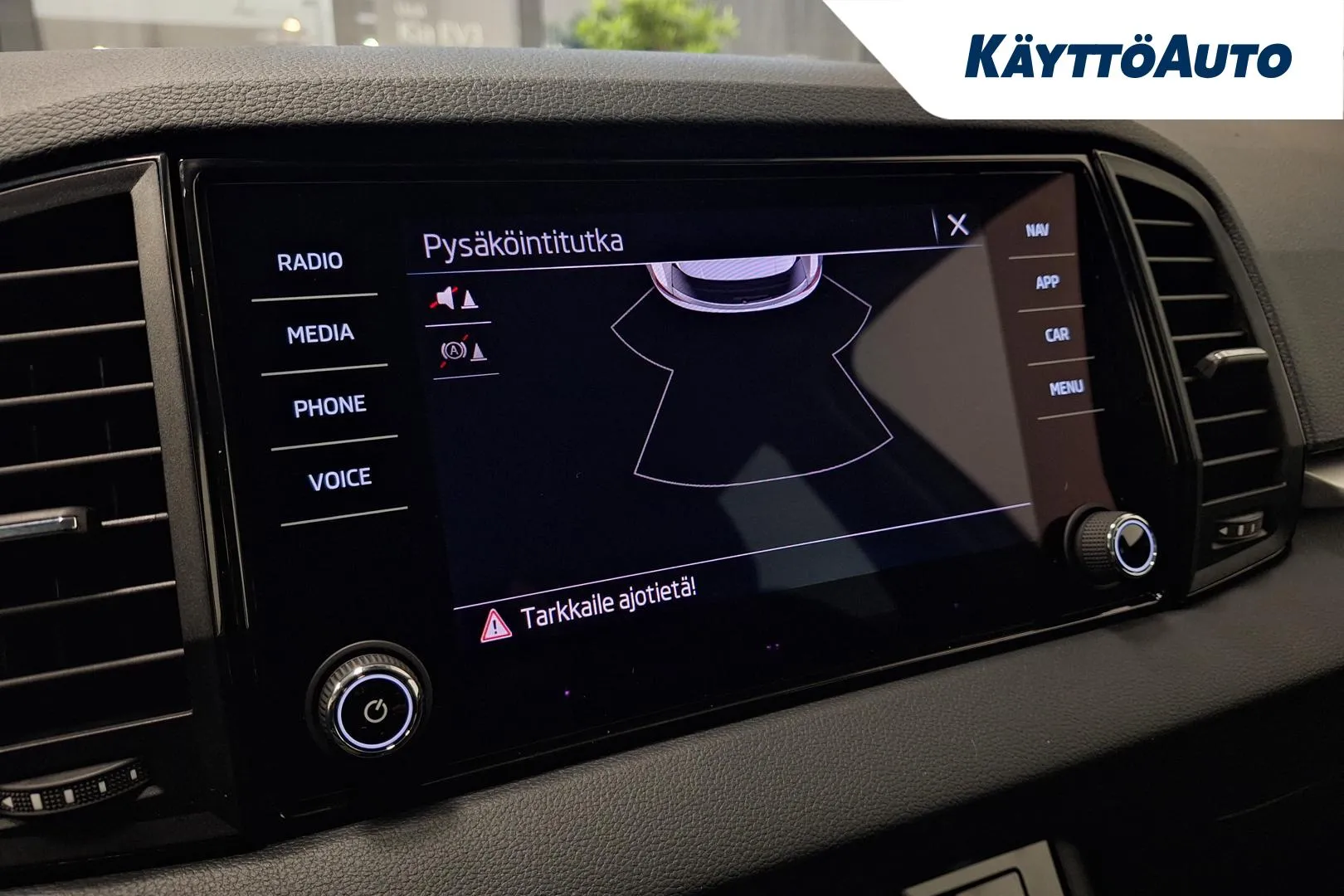 Skoda Karoq LTM-132 carousel image