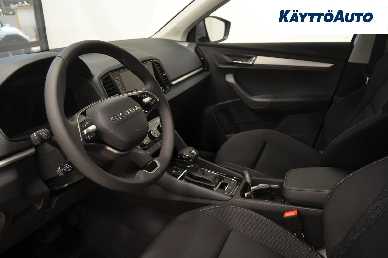 Skoda Karoq LTM-132 carousel image