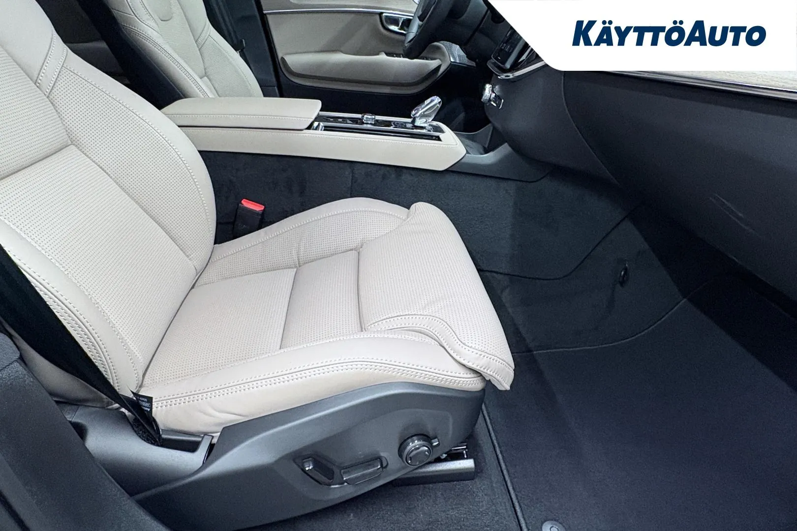 Volvo XC90 MRT-718 carousel image