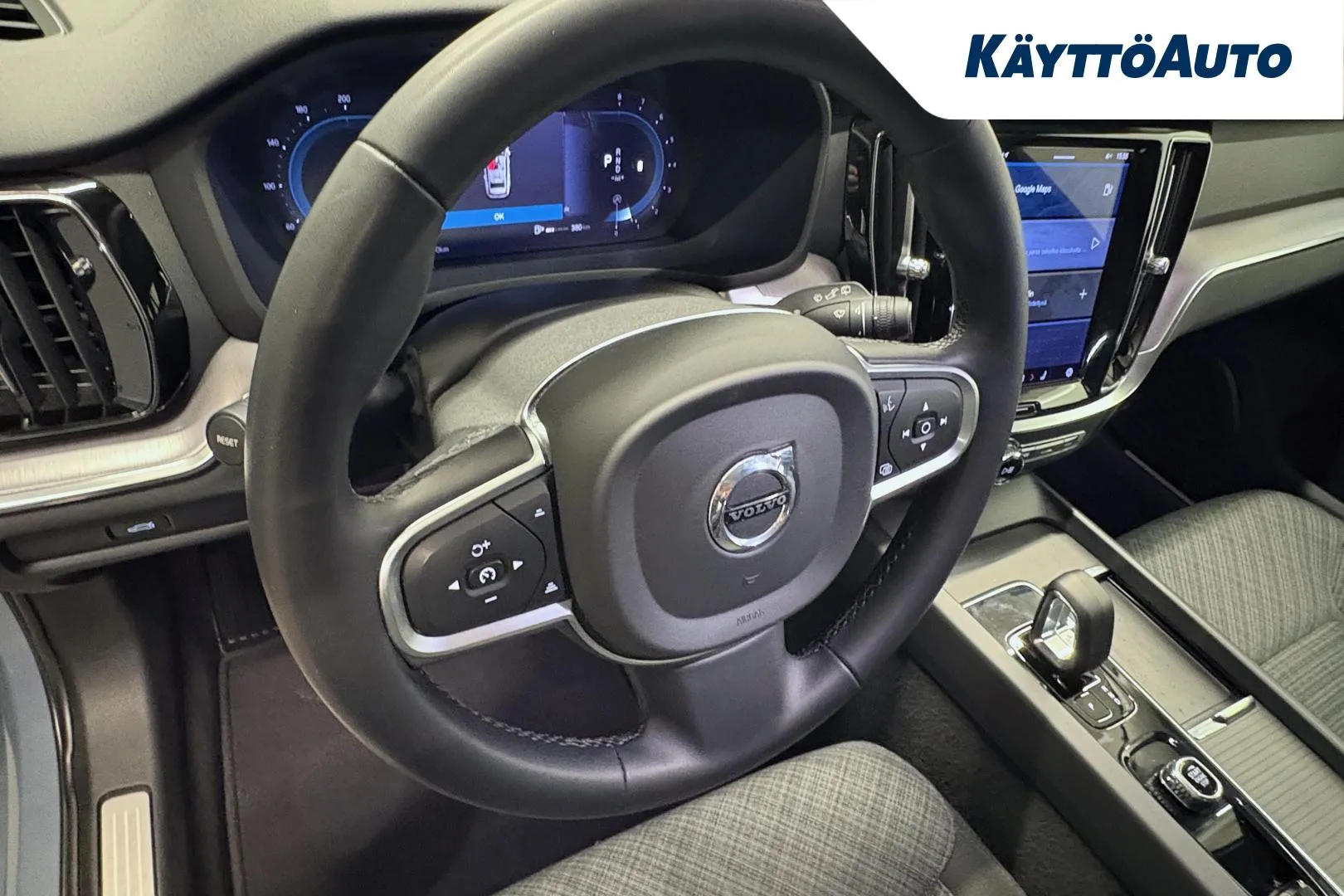 VOLVO V60 FRI-463 carousel image