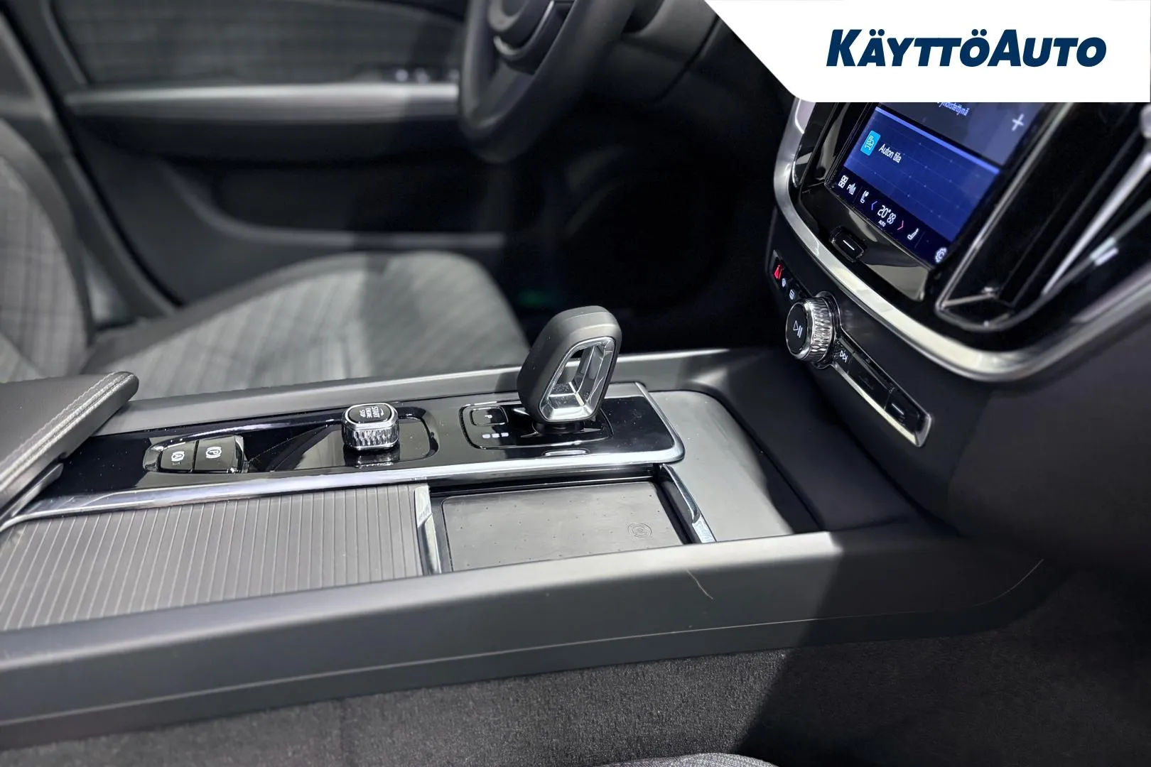 VOLVO V60 FRI-463 carousel image