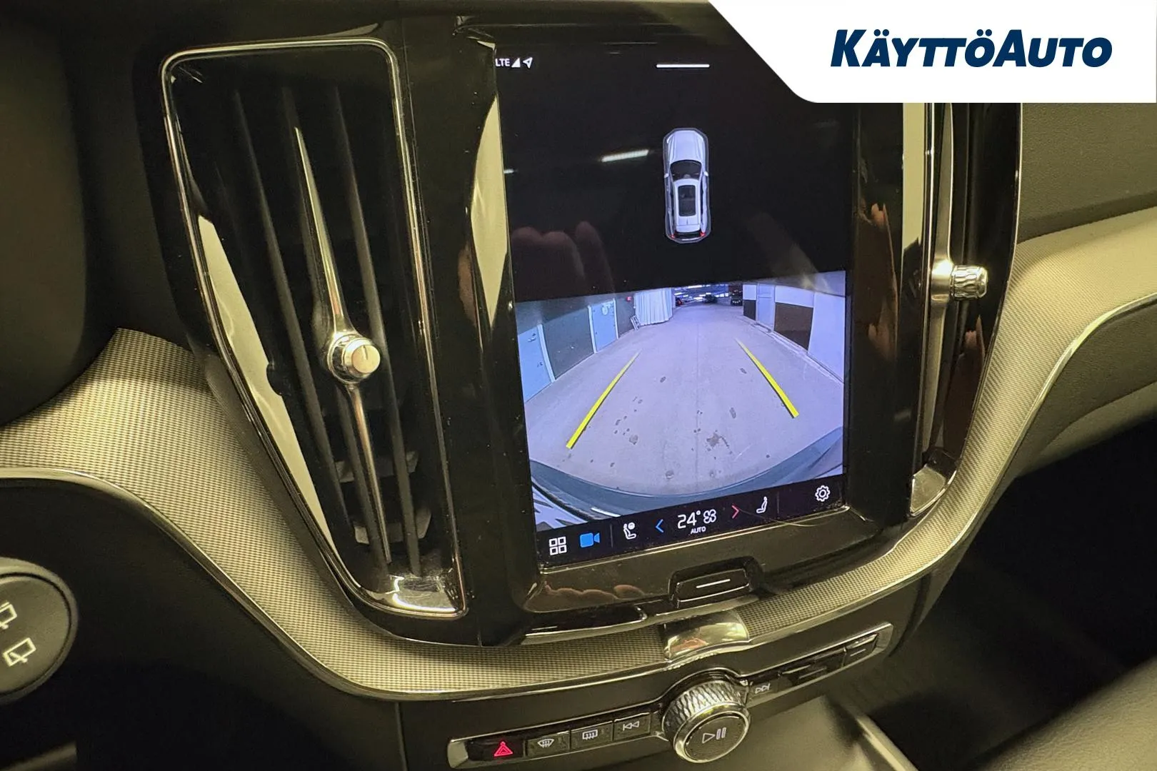 VOLVO XC60 FRH-320 carousel image