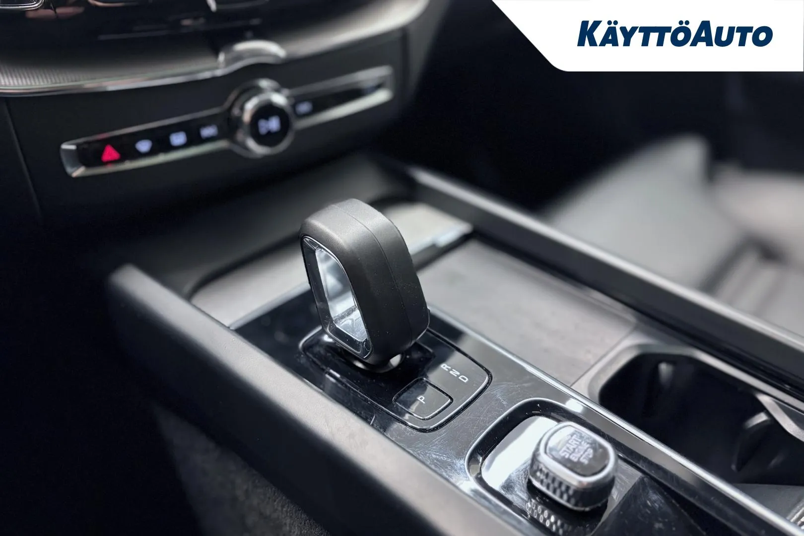 VOLVO XC60 FRH-320 carousel image