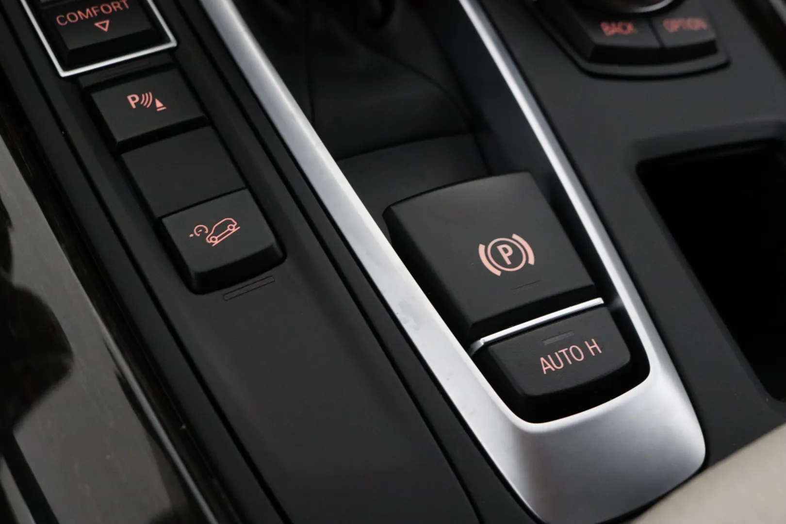 BMW X5 INJ-221 carousel image