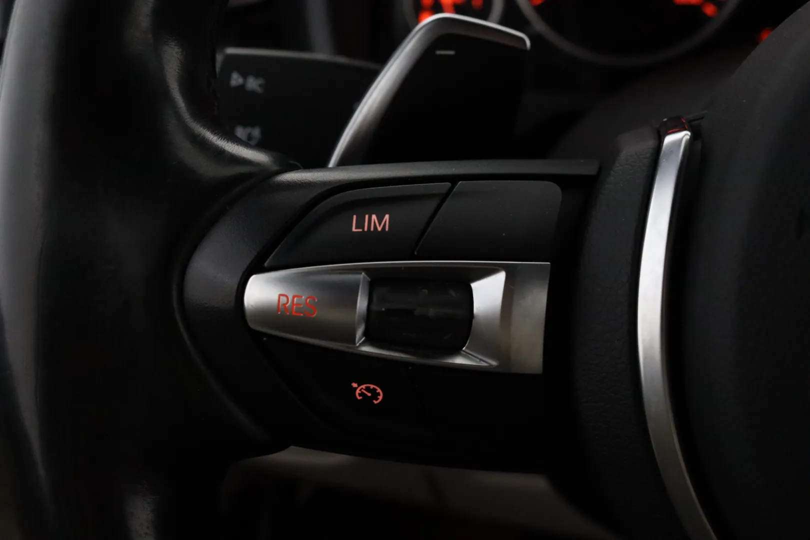 BMW X5 INJ-221 carousel image