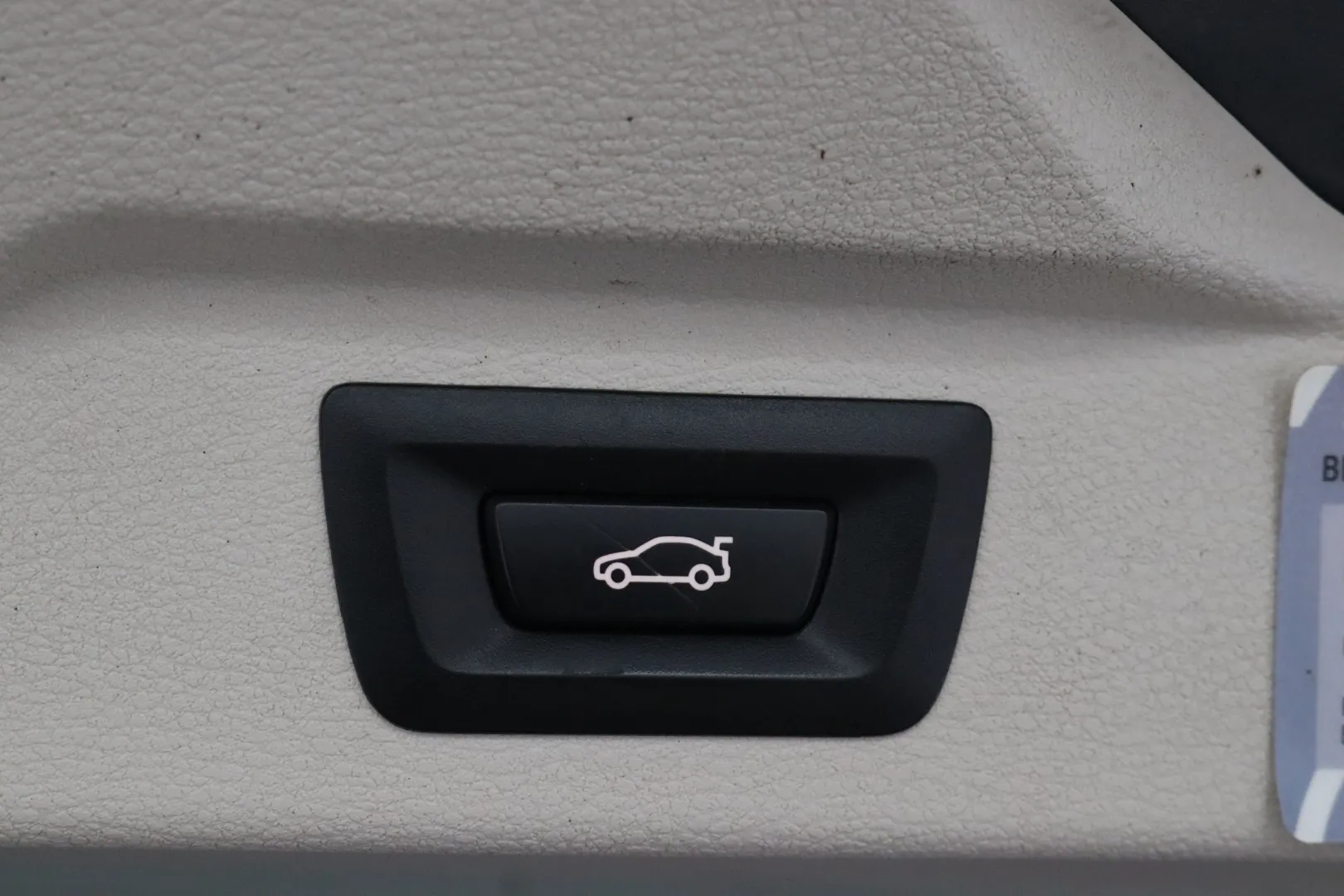 BMW X5 INJ-221 carousel image