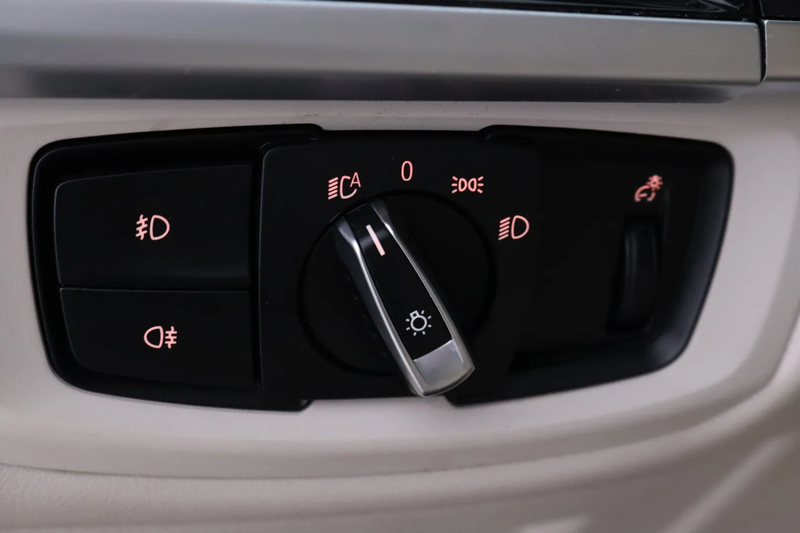 BMW X5 INJ-221 carousel image