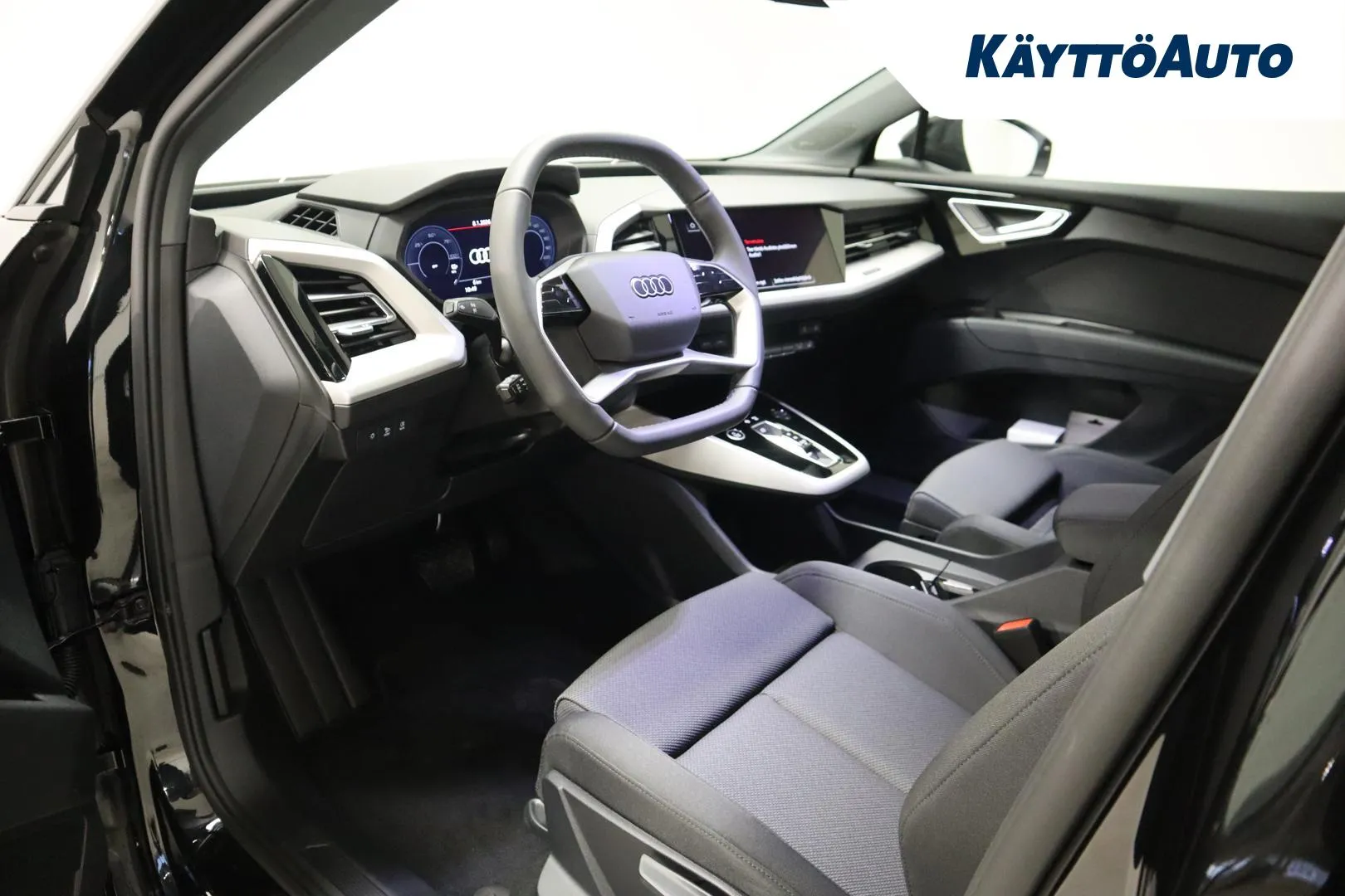 Audi Q4 e-tron NOI-275 carousel image