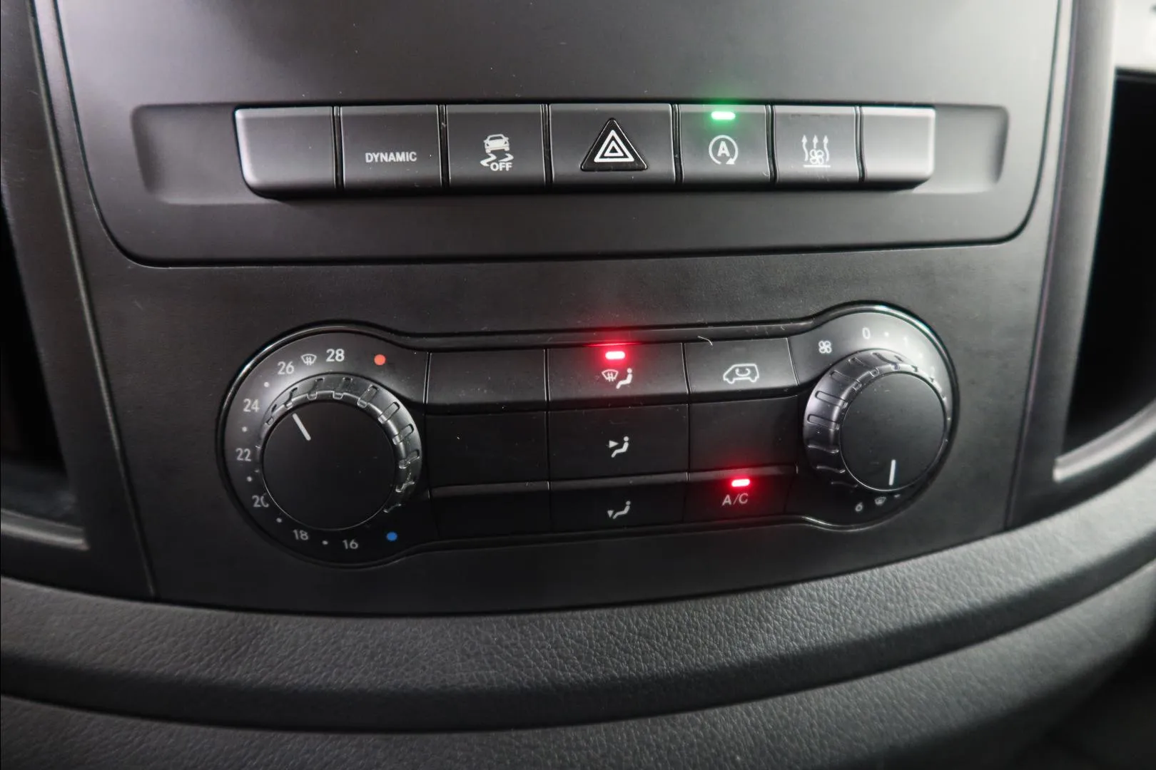 MERCEDES-BENZ Vito YKS-976 carousel image