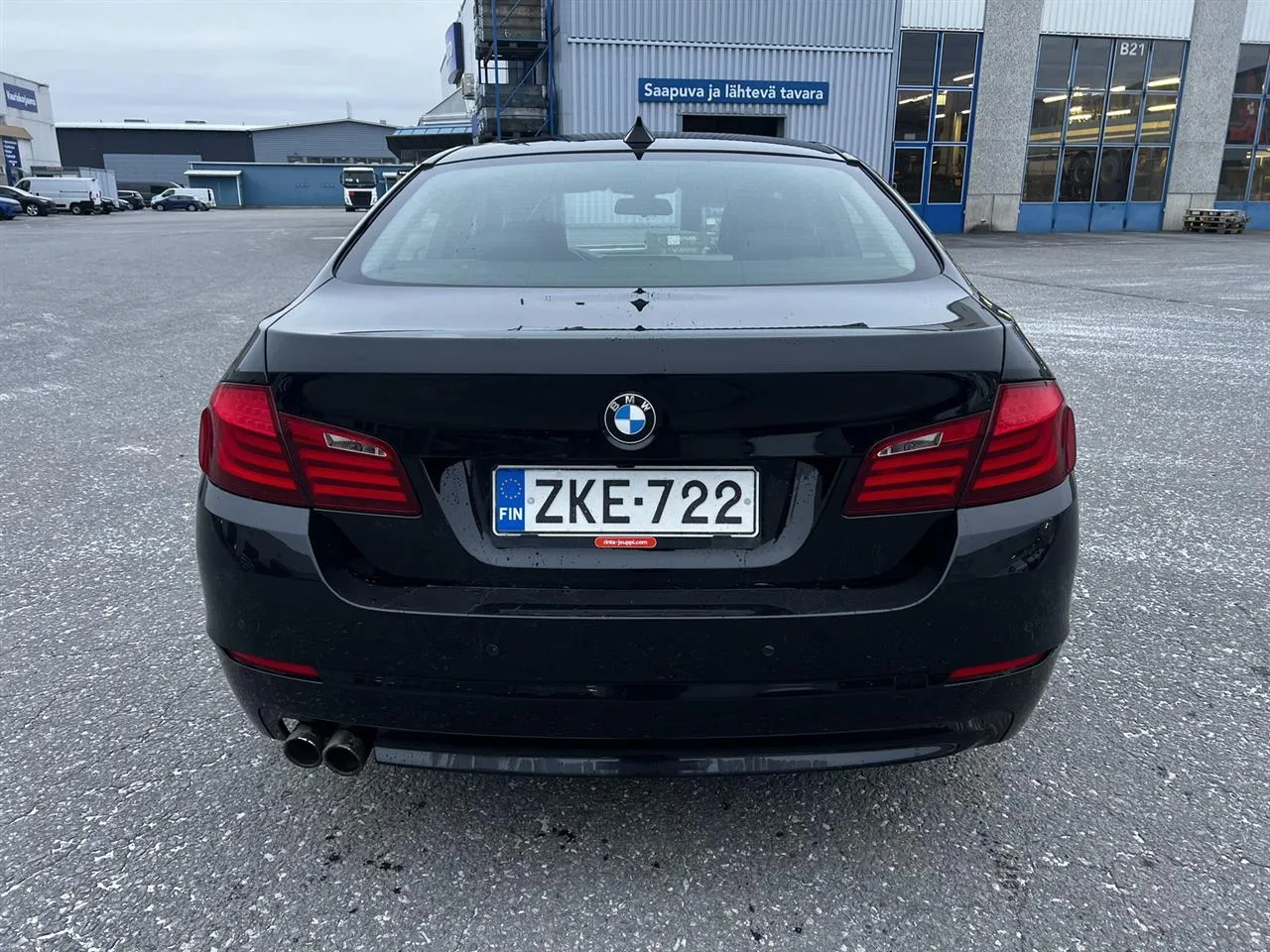 BMW 520 ZKE-722 carousel image