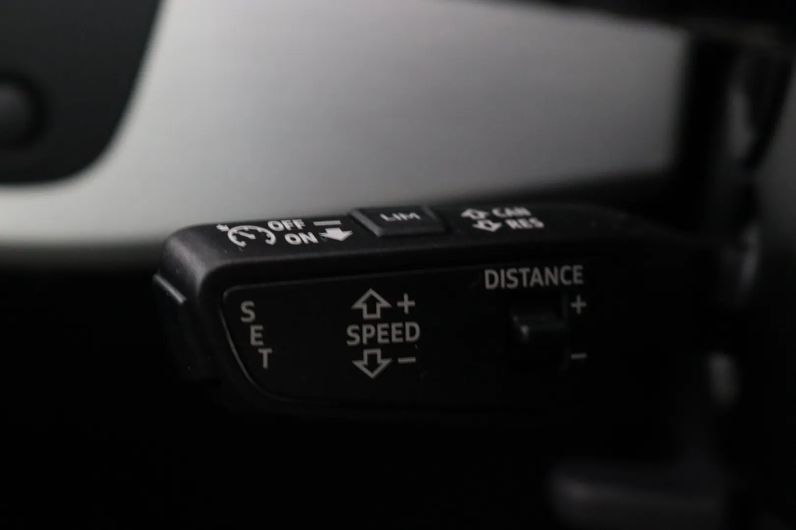 AUDI A4 ETV-327 carousel image