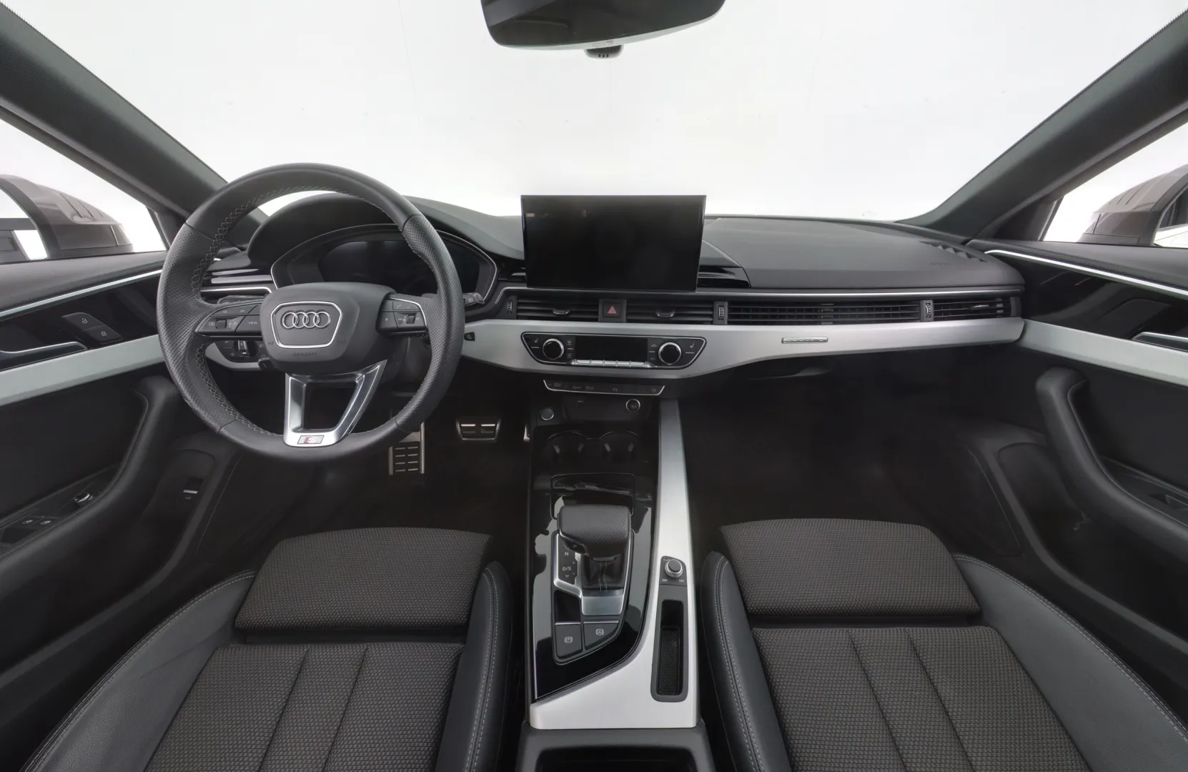 AUDI A4 ETV-327 carousel image