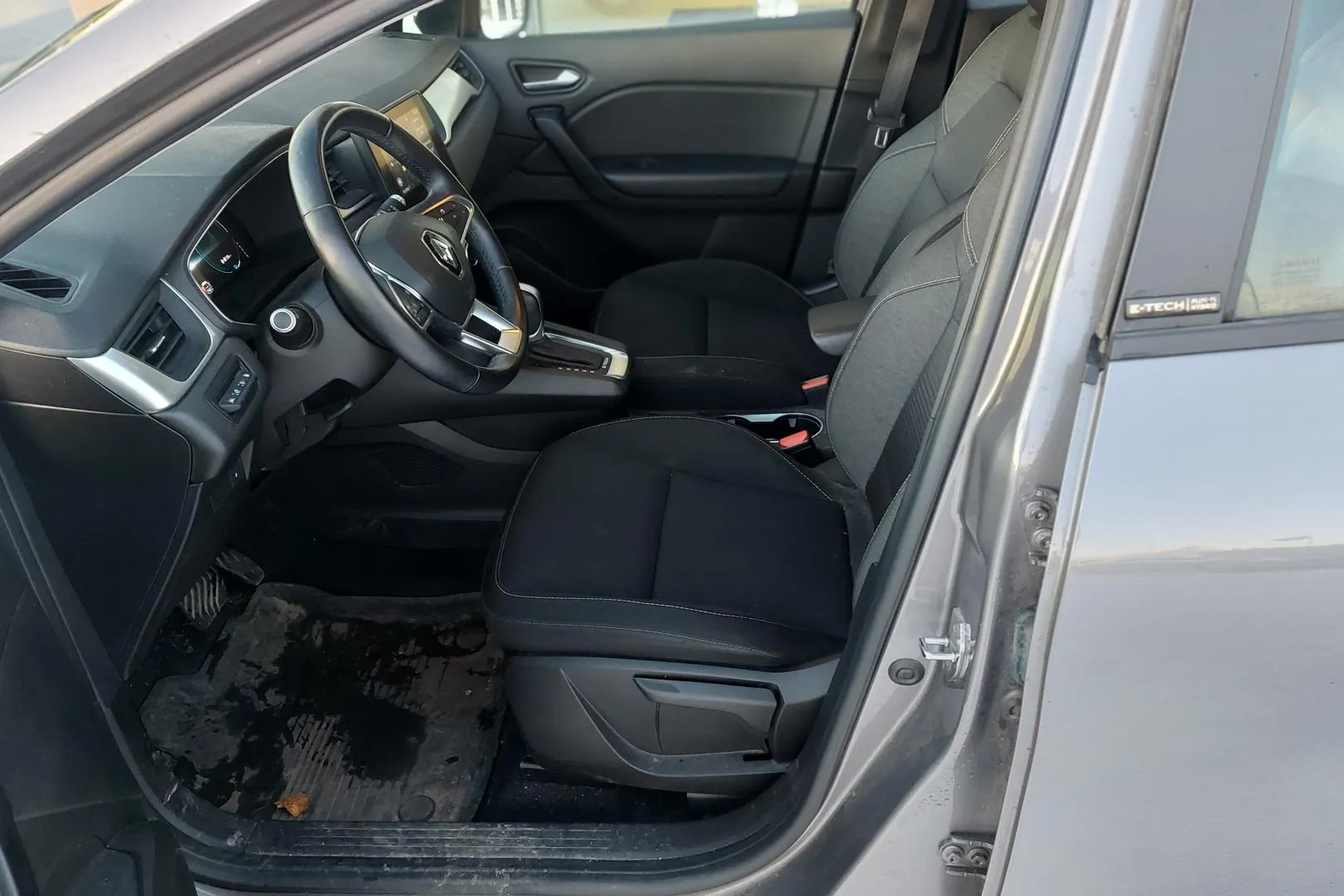 RENAULT Captur CPU-196 carousel image